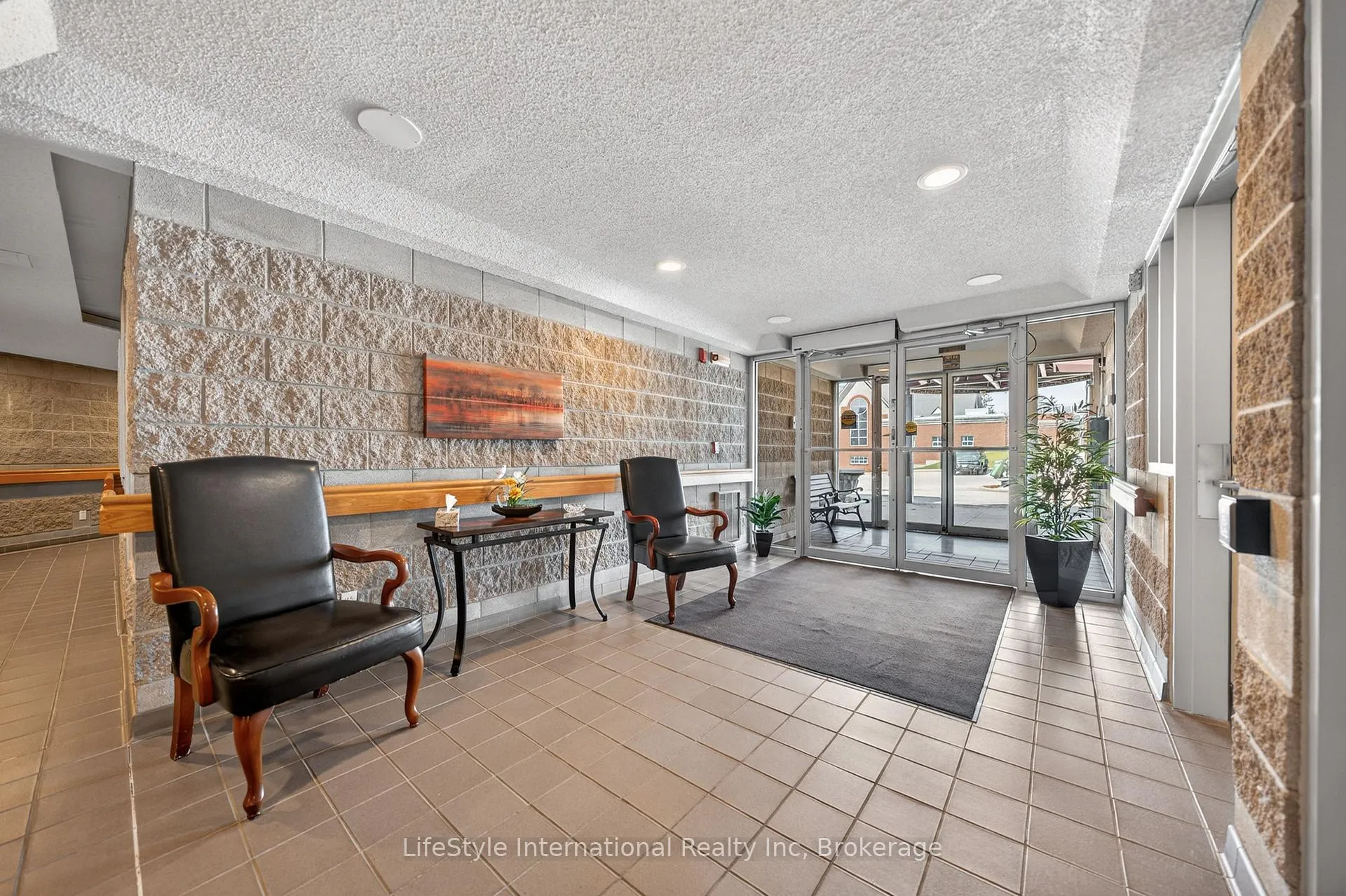 Front of Unit 209, 208 Silvercreek Parkway N