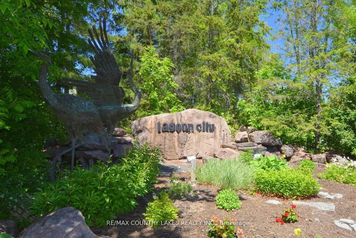 Photo 28 of Unit 15, 24 Laguna Parkway, Ramara, Brechin — HOMEH