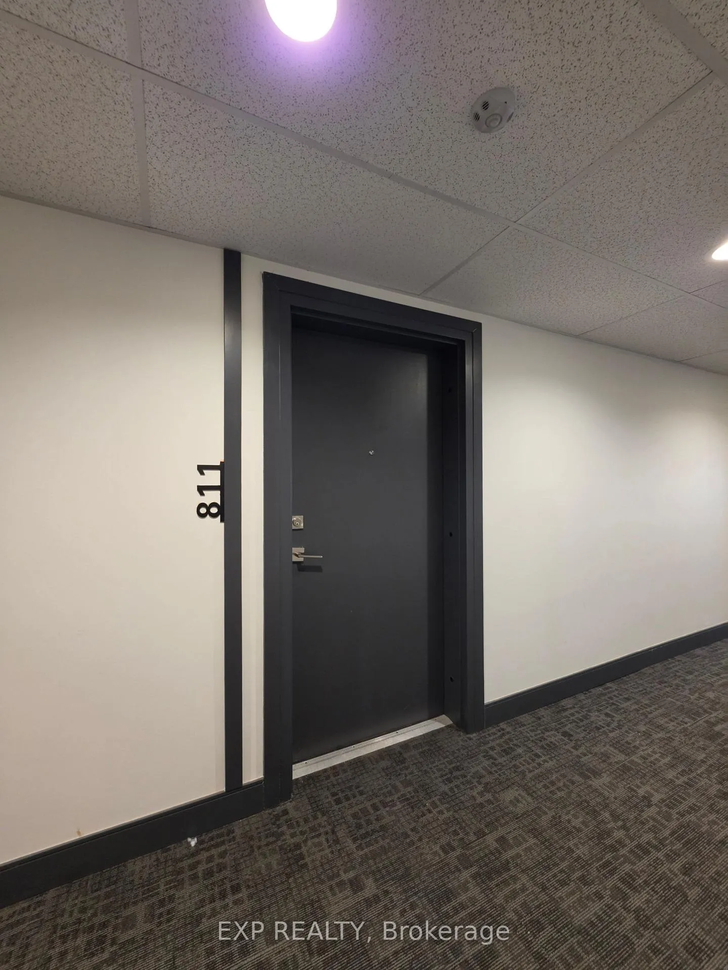 Front of Unit 811, 1 Wellington Street