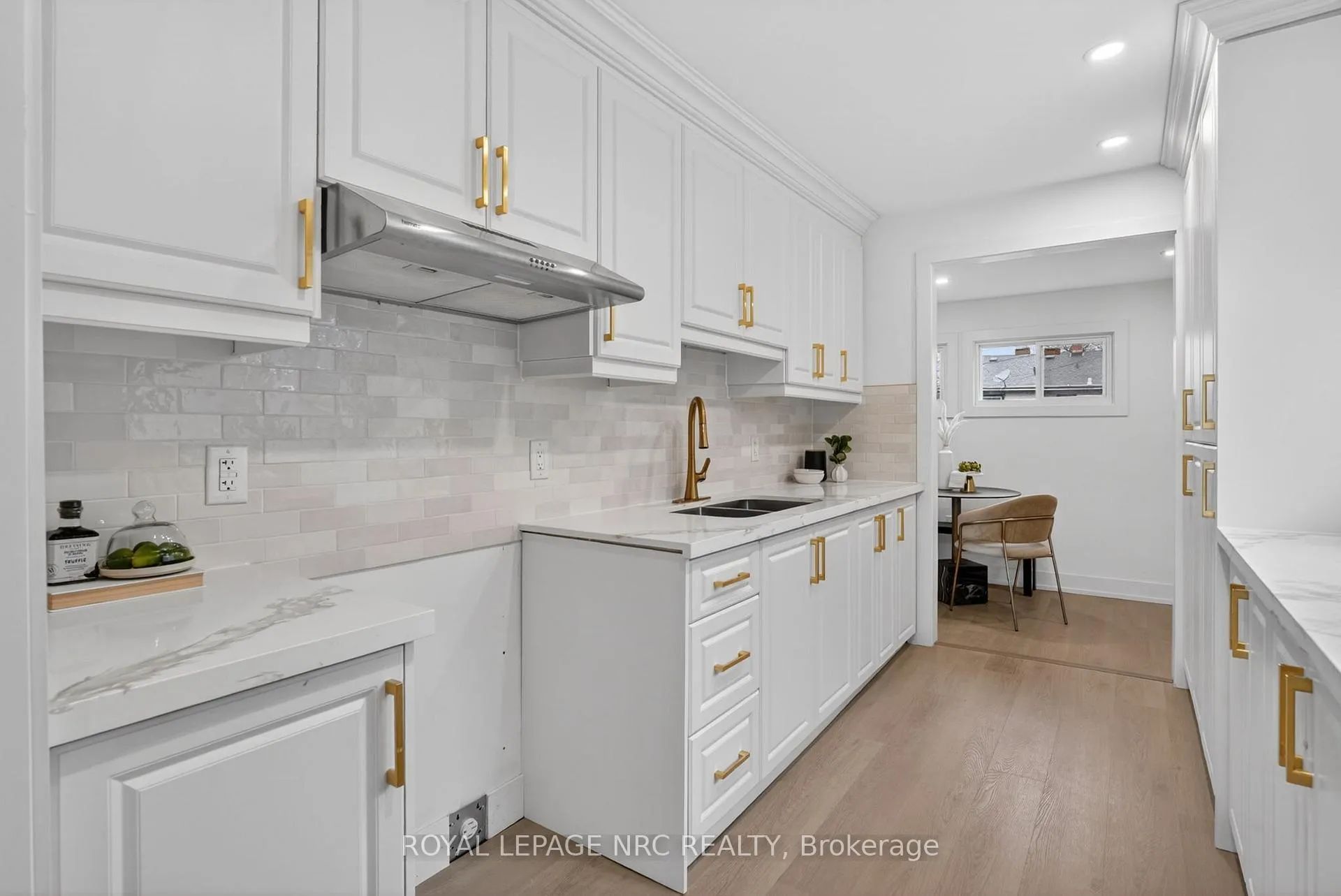 Photo 10 of 374 Navy Street, Welland, Lincoln/Crowland — HOMEH
