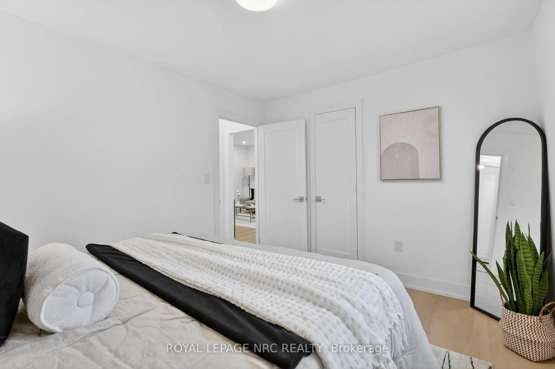 Photo 15 of 374 Navy Street, Welland, Lincoln/Crowland — HOMEH