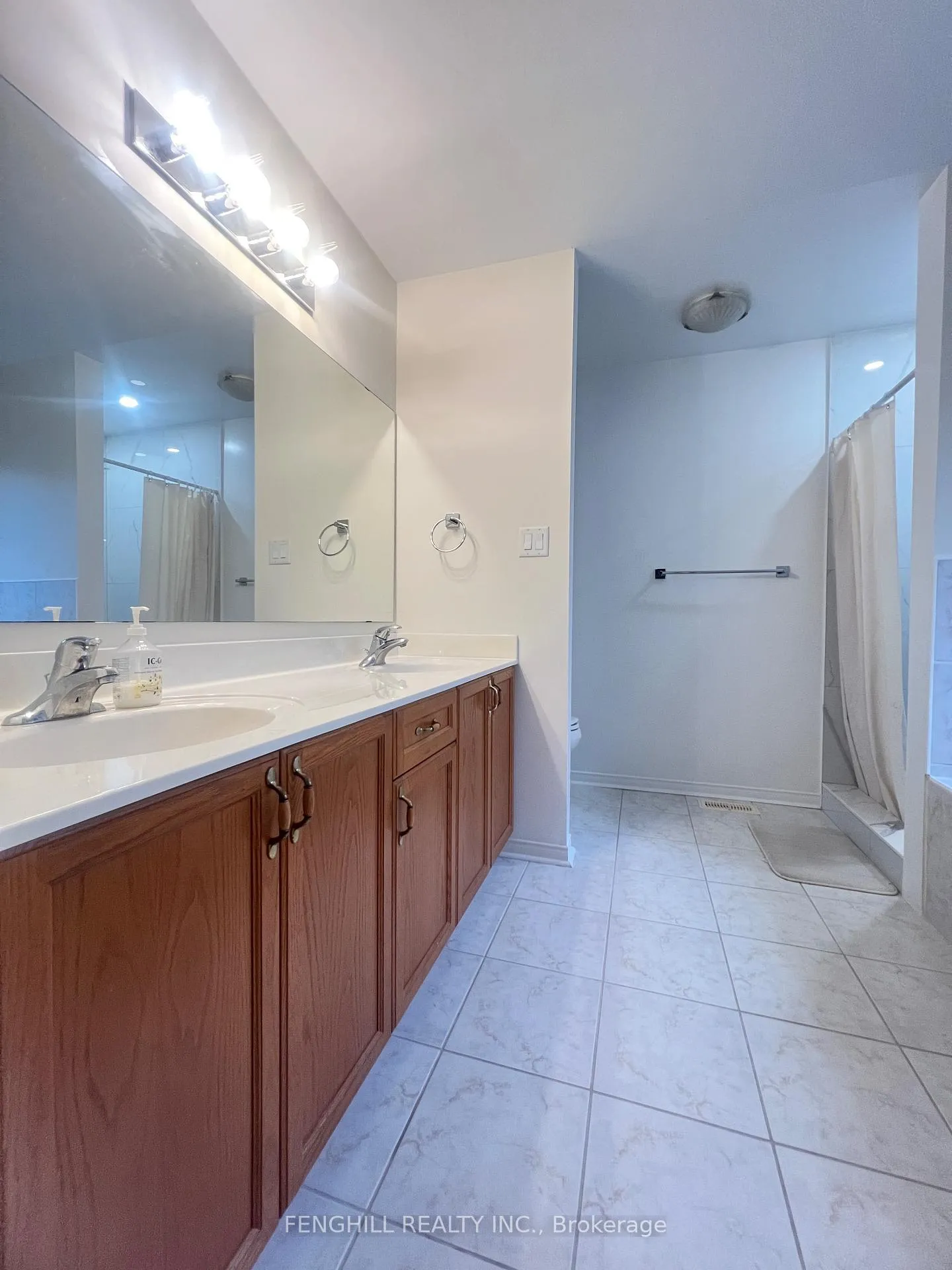 Photo 9 of 17 Mossgrove Street, Markham, Wismer — HOMEH