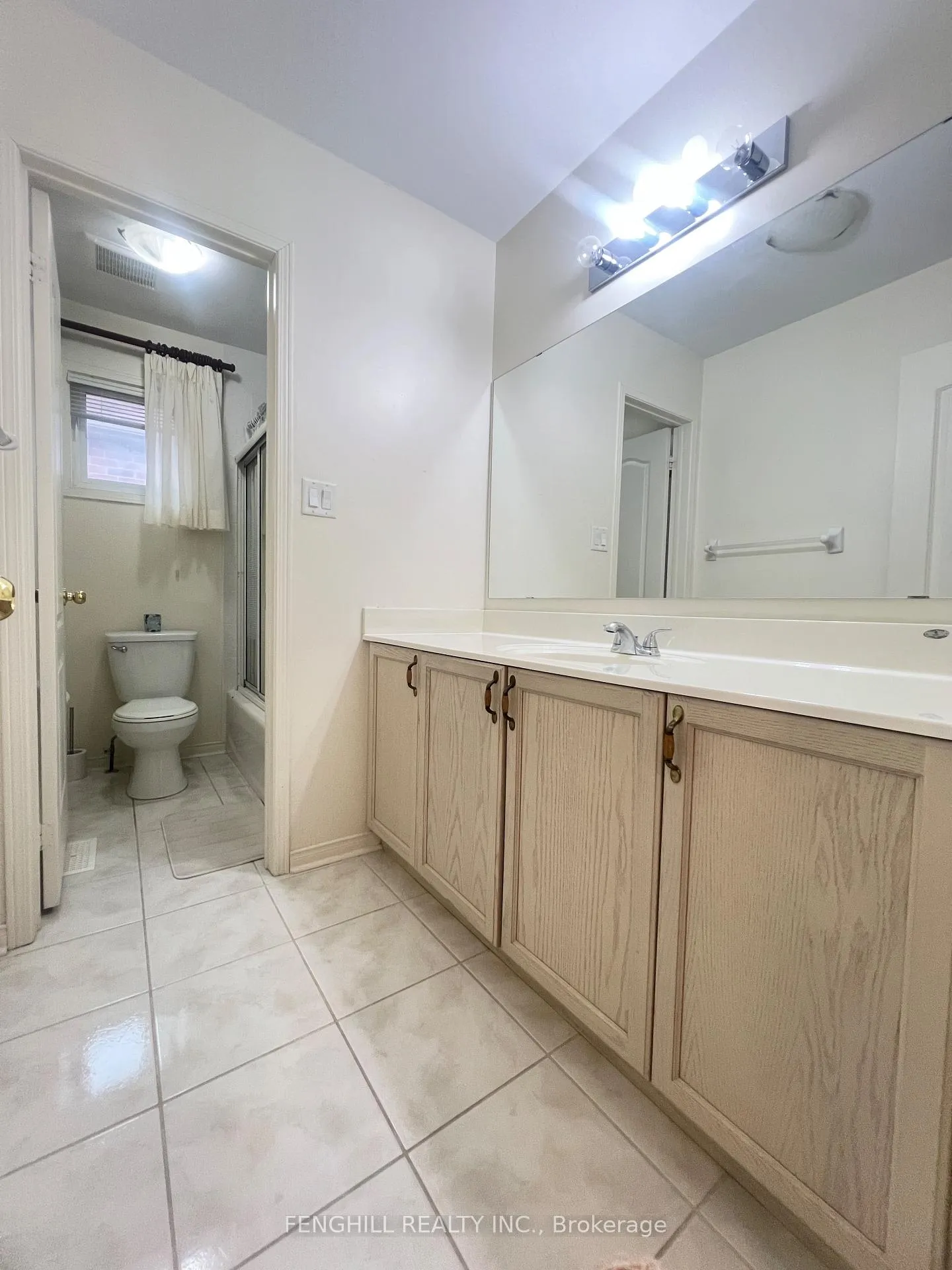 Photo 16 of 17 Mossgrove Street, Markham, Wismer — HOMEH