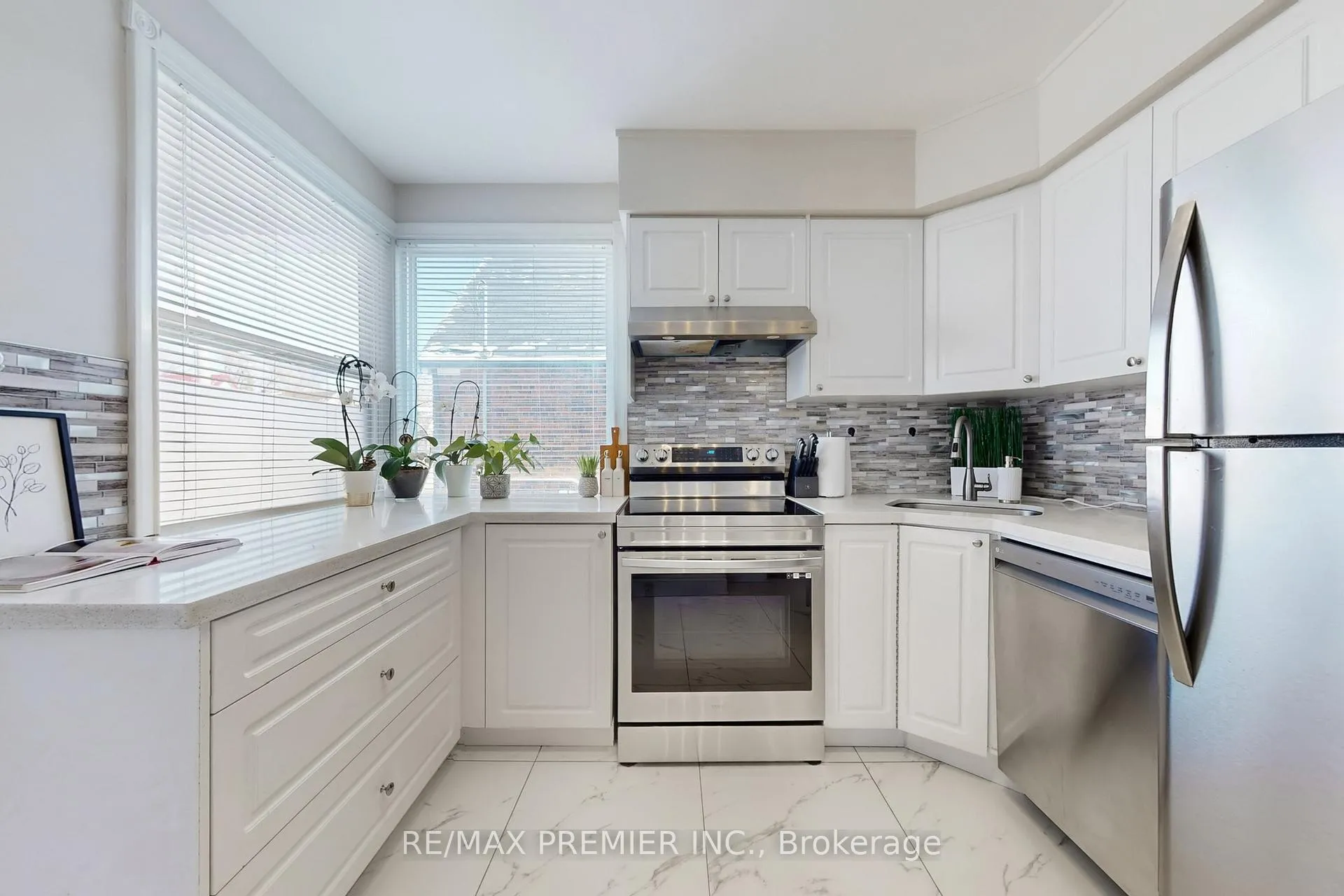 Photo 9 of Unit Main Level, 47 Amsterdam Avenue, Toronto, O'Connor-Parkview — HOMEH