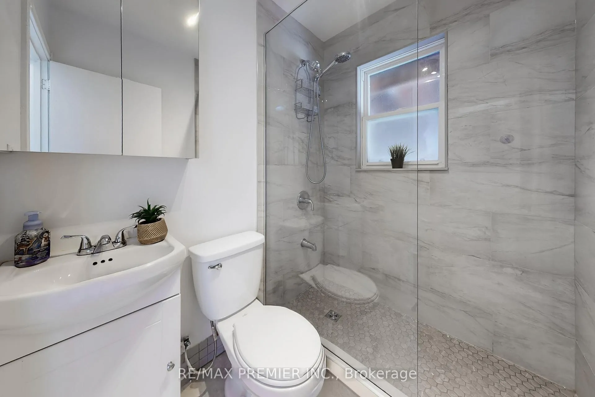 Photo 13 of Unit Main Level, 47 Amsterdam Avenue, Toronto, O'Connor-Parkview — HOMEH
