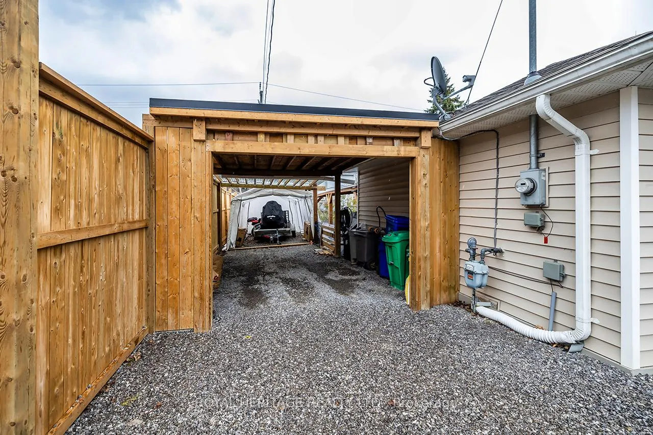 Photo 5 of 84 Nevin Avenue, Peterborough, Otonabee Ward 1 — HOMEH