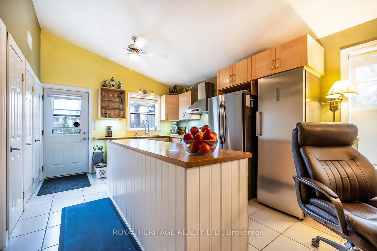 Photo 16 of 84 Nevin Avenue, Peterborough, Otonabee Ward 1 — HOMEH