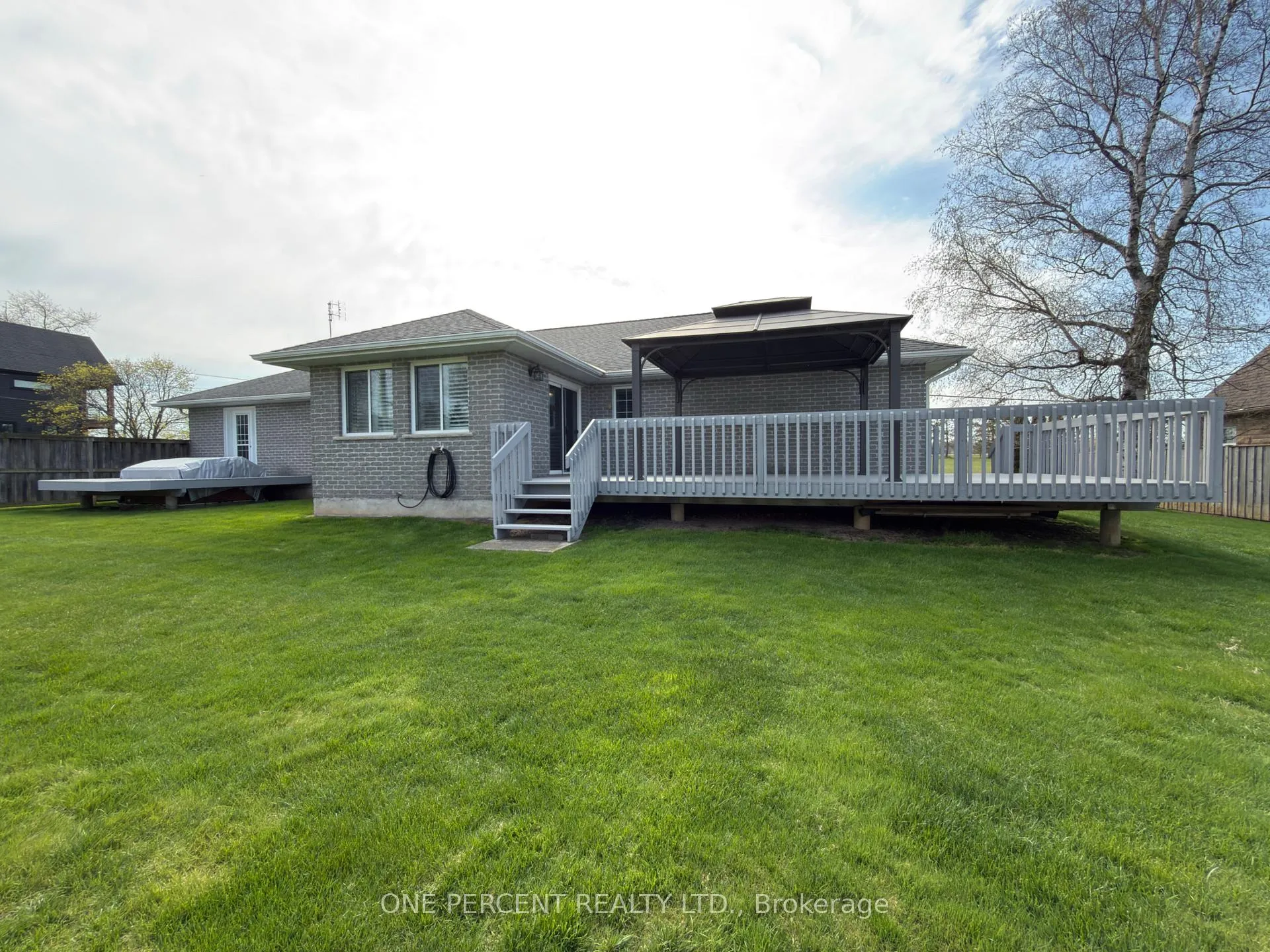 Photo 4 of 24 South Main Street, Thorold, Port Robinson — HOMEH
