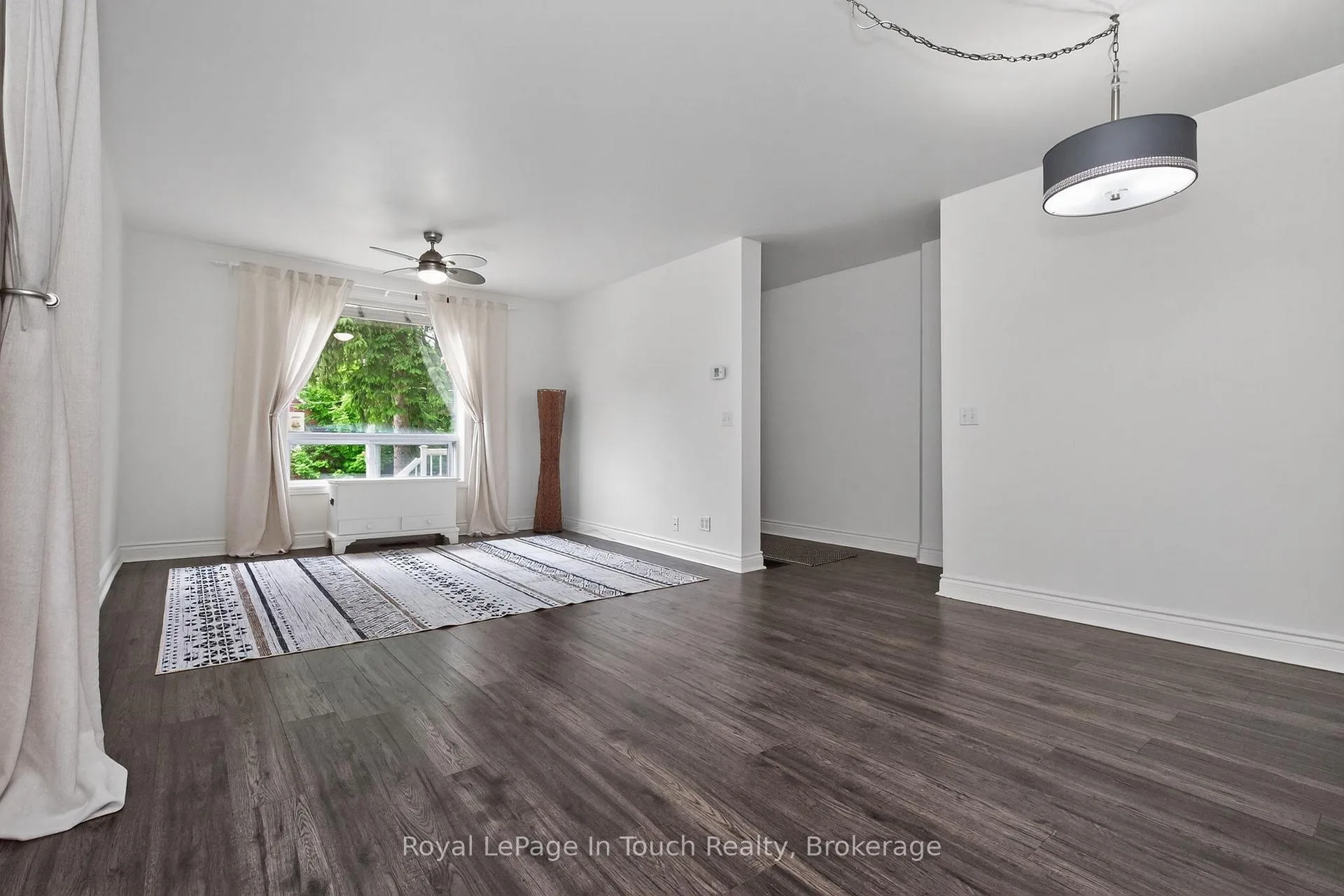 Photo 12 of 330 Third Street, Midland — HOMEH