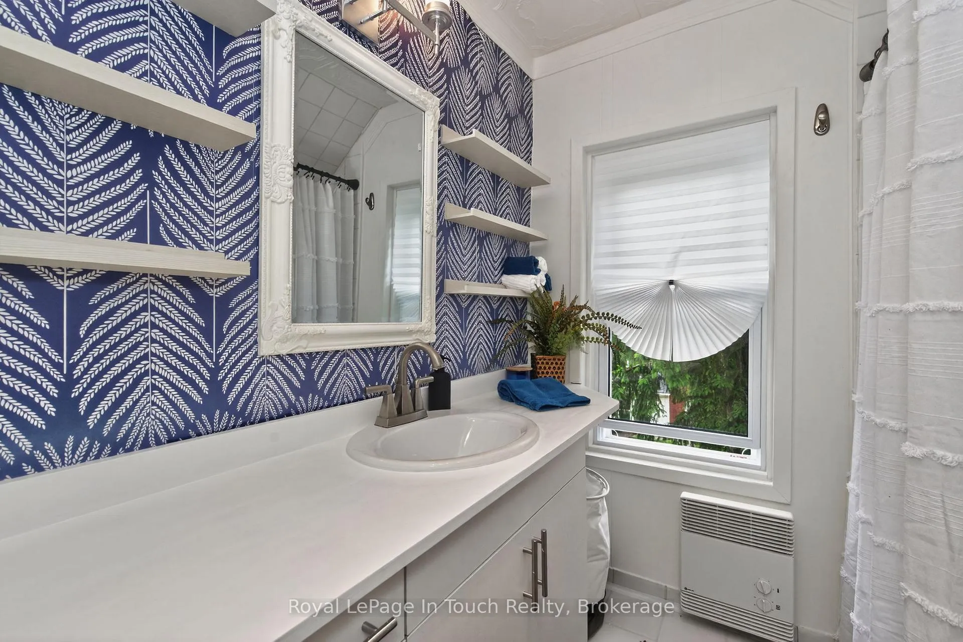 Photo 26 of 330 Third Street, Midland — HOMEH
