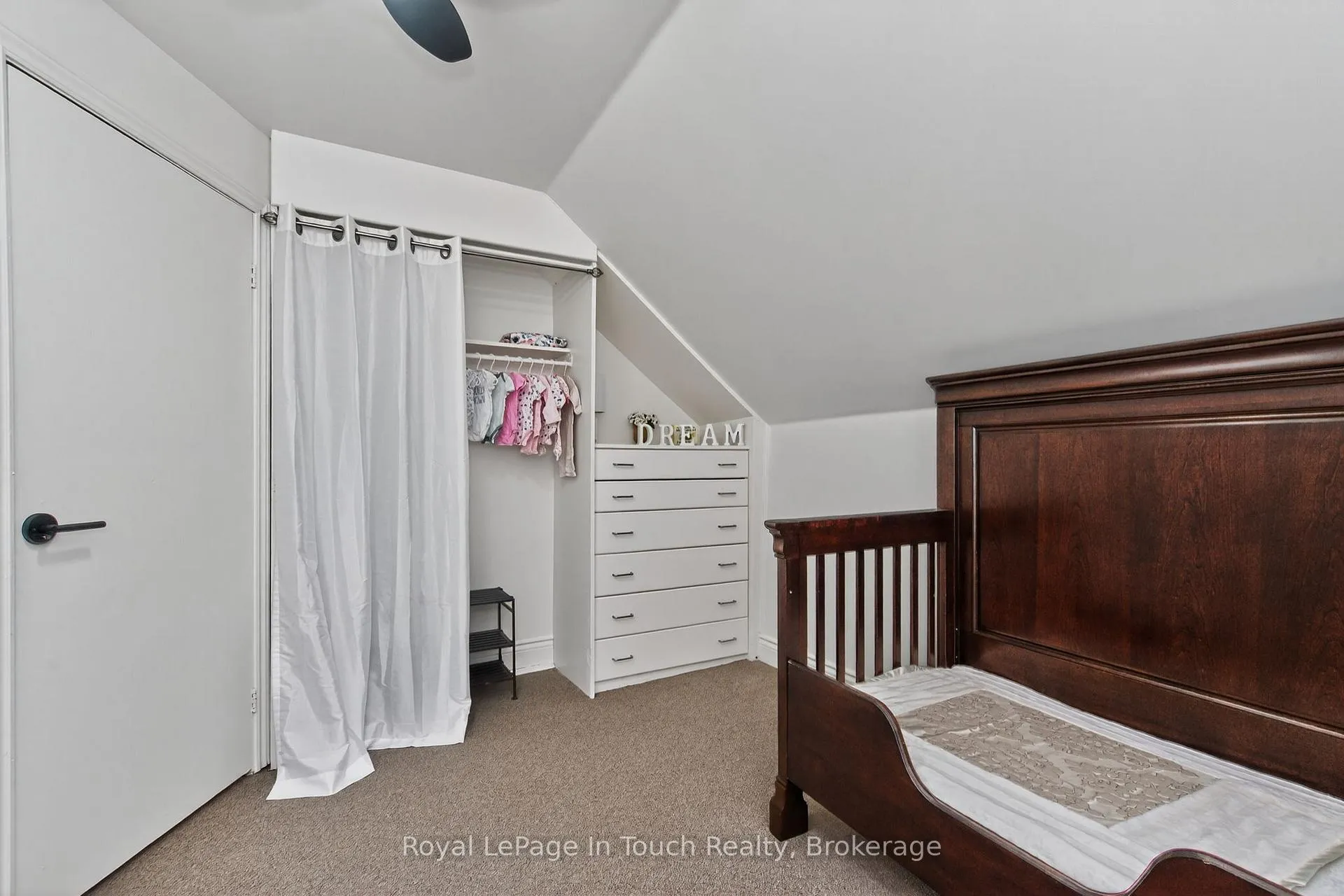 Photo 30 of 330 Third Street, Midland — HOMEH
