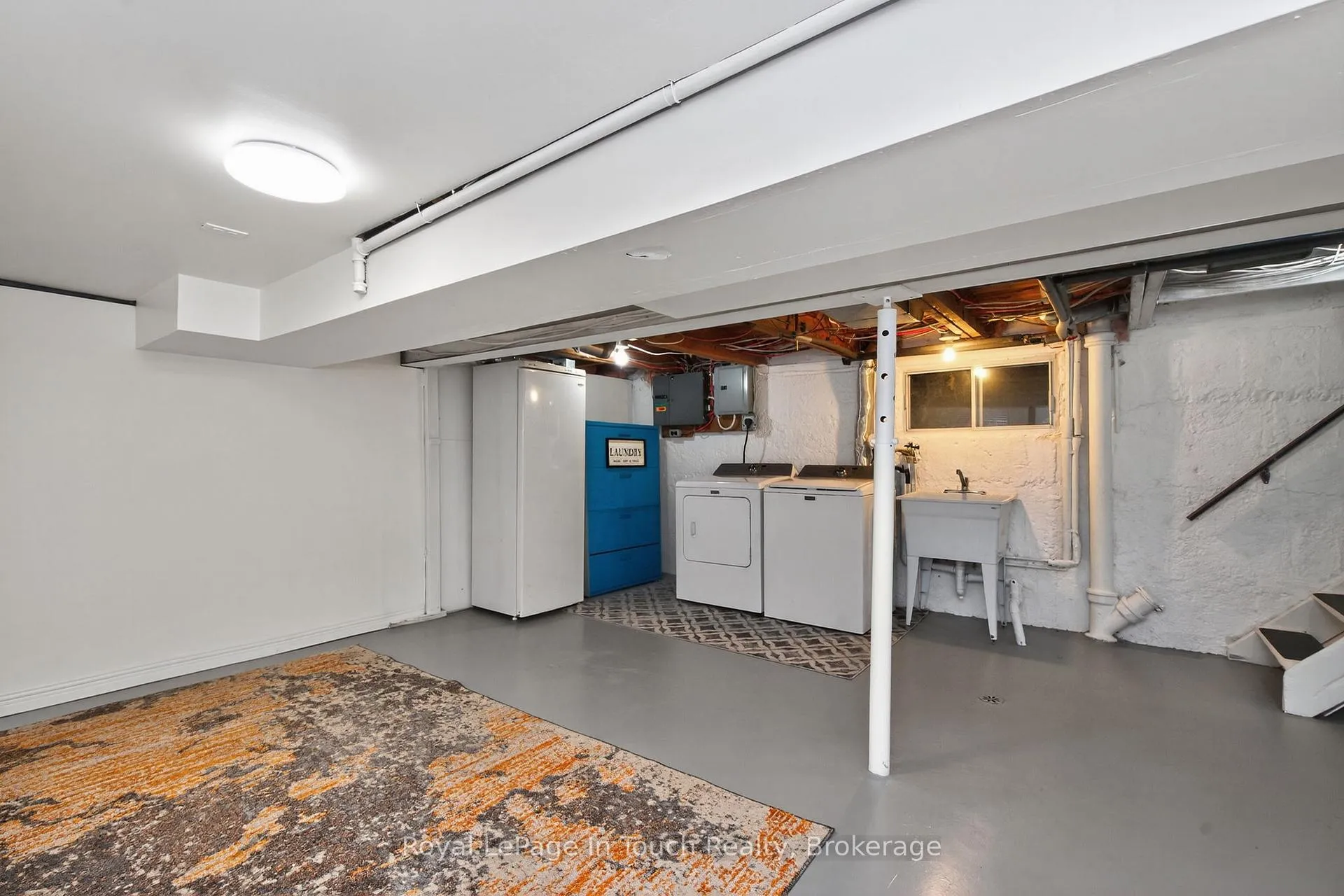 Photo 34 of 330 Third Street, Midland — HOMEH
