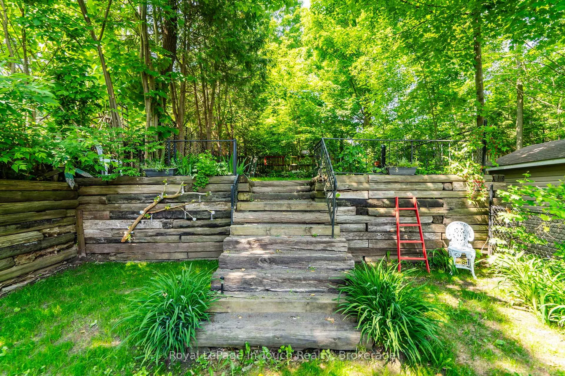 Photo 41 of 330 Third Street, Midland — HOMEH