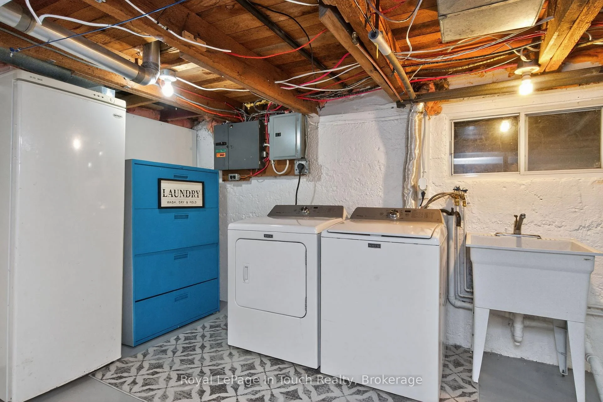 Photo 23 of 330 Third Street, Midland — HOMEH