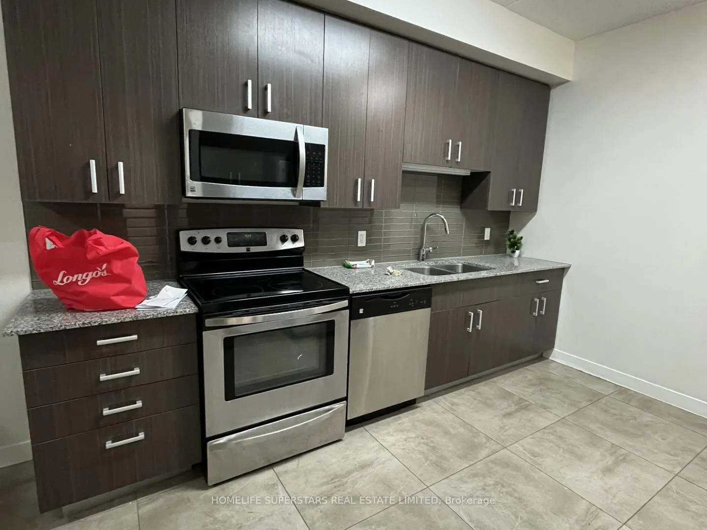 Photo 13 of Unit B603, 62 Balsam Street, Waterloo, Beechwood/University — HOMEH