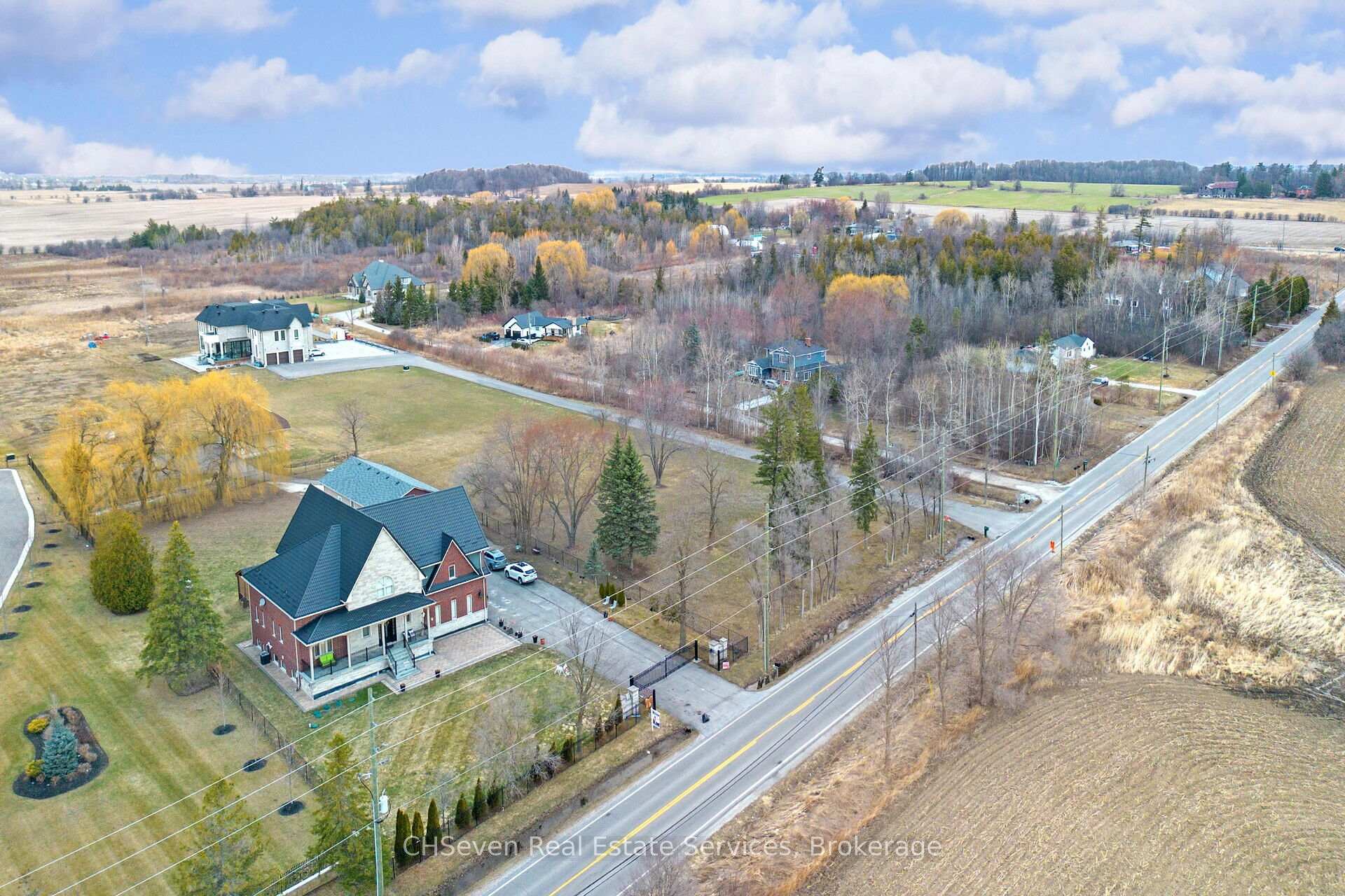 Photo 2 of 14645 5 Side Road, Halton Hills, Rural Halton Hills — HOMEH