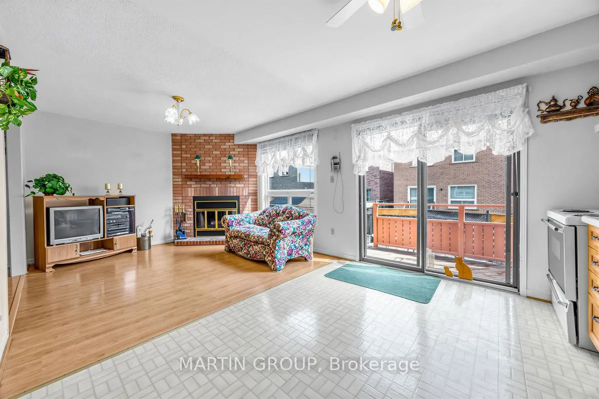 Photo 5 of 1529 Beechlawn Drive, Pickering, Village East — HOMEH