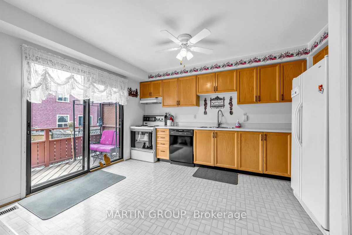 Photo 7 of 1529 Beechlawn Drive, Pickering, Village East — HOMEH