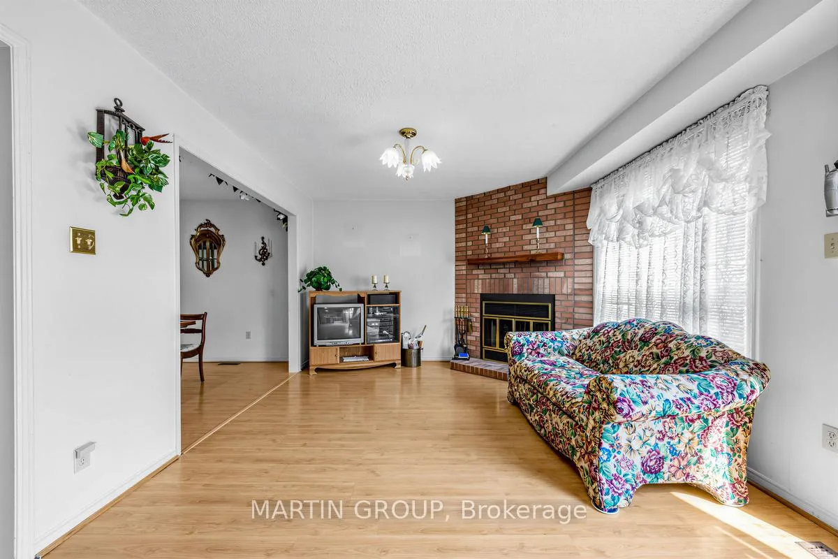 Photo 9 of 1529 Beechlawn Drive, Pickering, Village East — HOMEH
