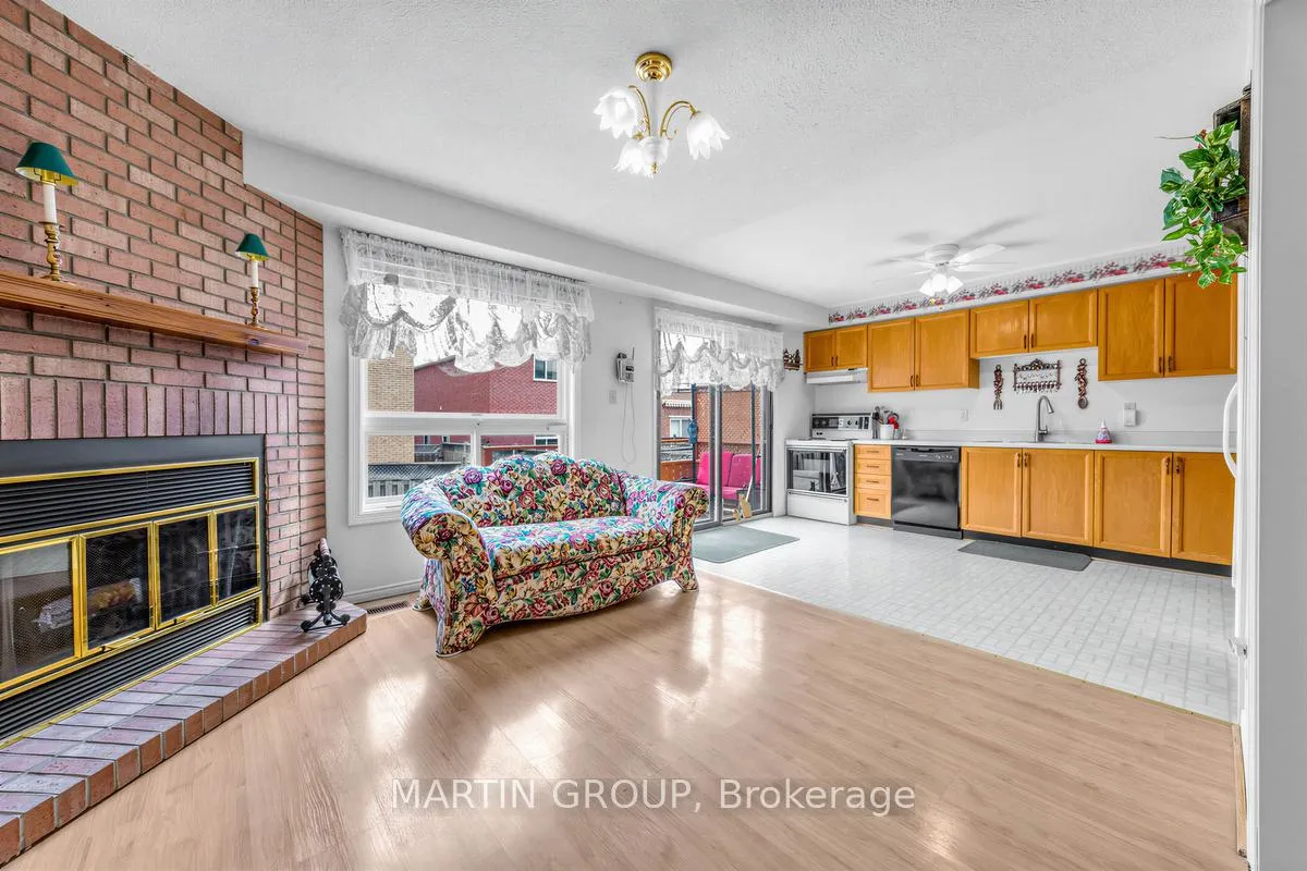Photo 10 of 1529 Beechlawn Drive, Pickering, Village East — HOMEH