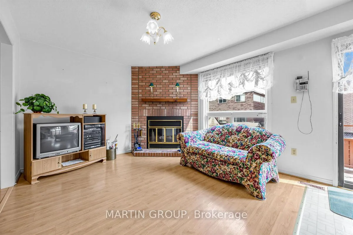 Photo 11 of 1529 Beechlawn Drive, Pickering, Village East — HOMEH
