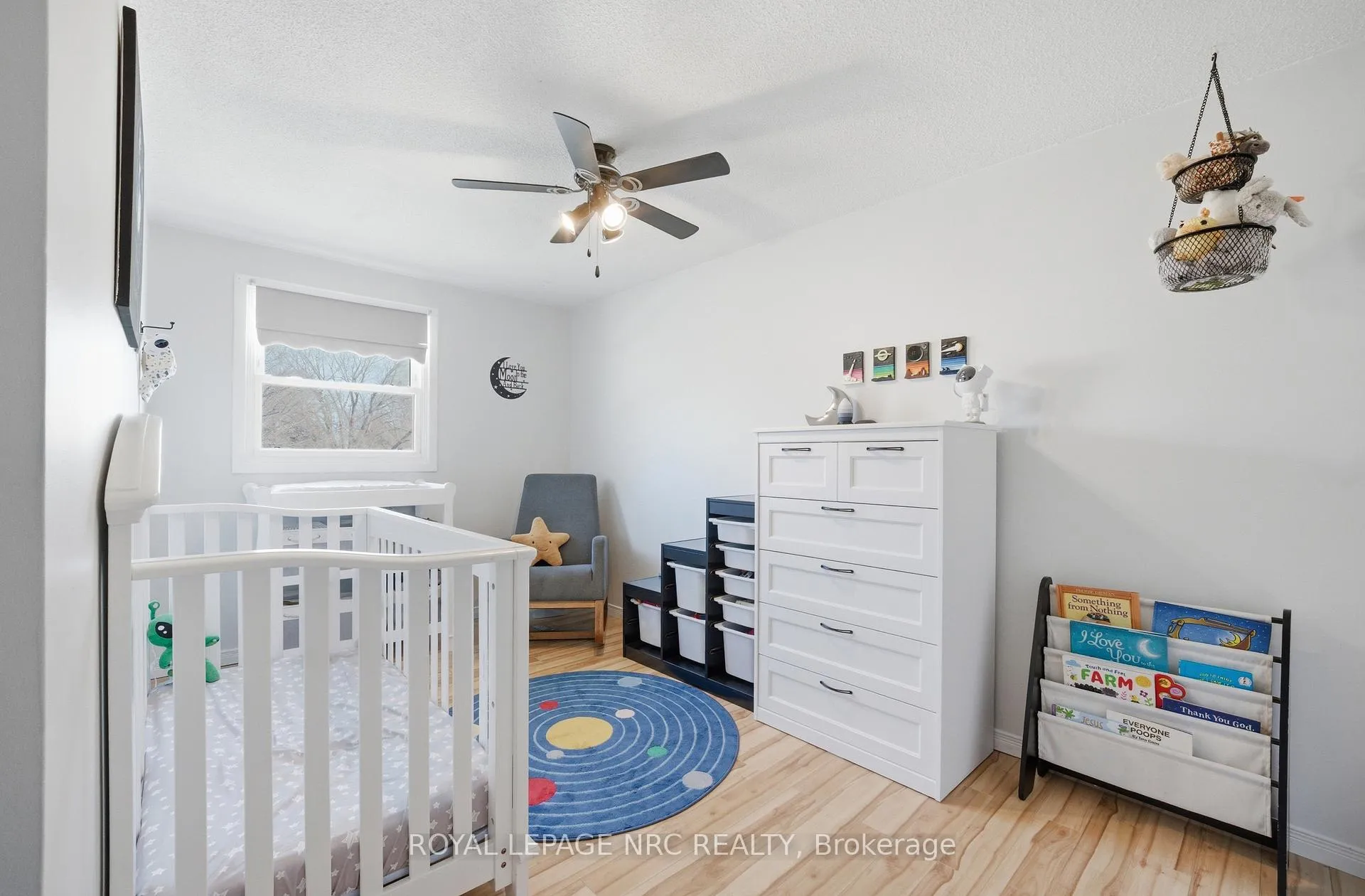 Photo 13 of 35 Birchpark Drive, Grimsby, Grimsby Beach — HOMEH