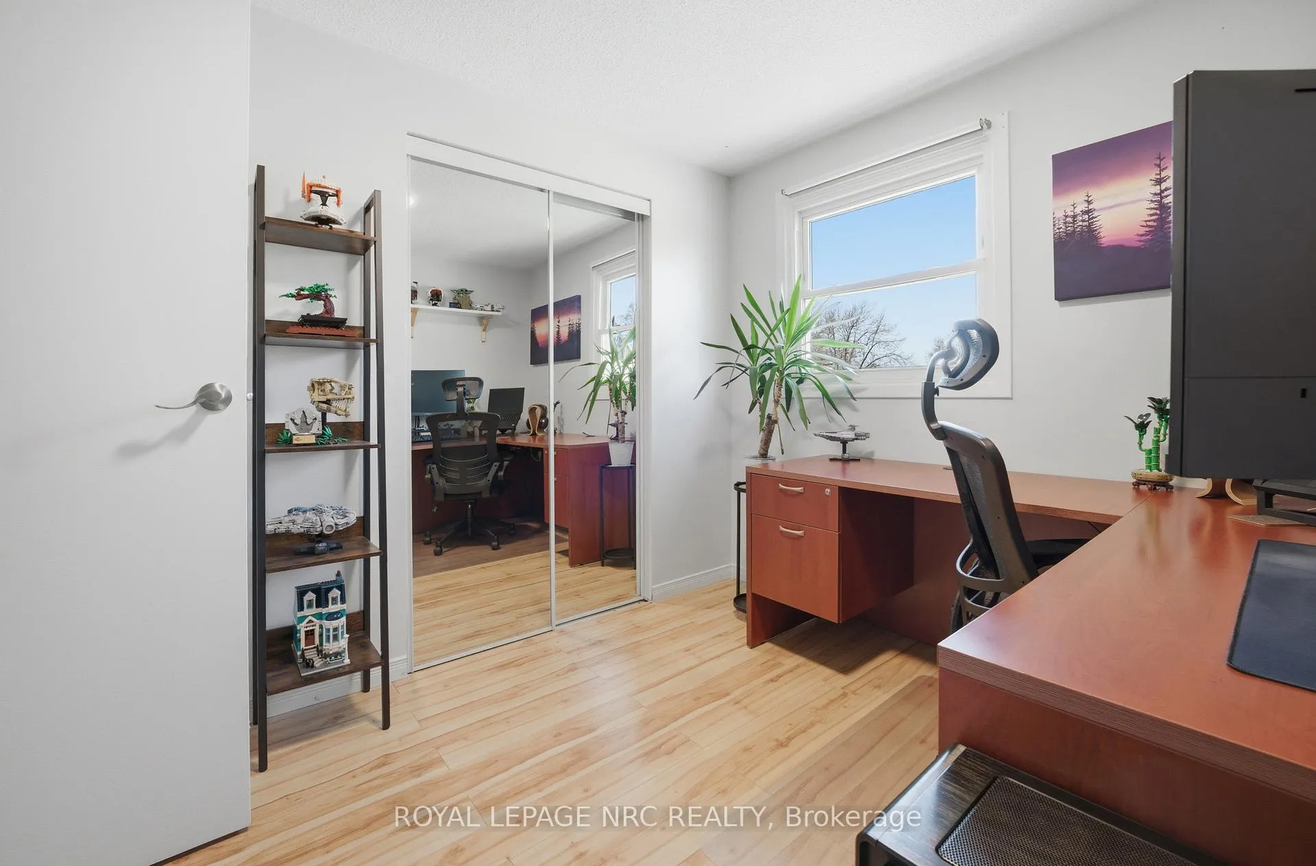 Photo 17 of 35 Birchpark Drive, Grimsby, Grimsby Beach — HOMEH