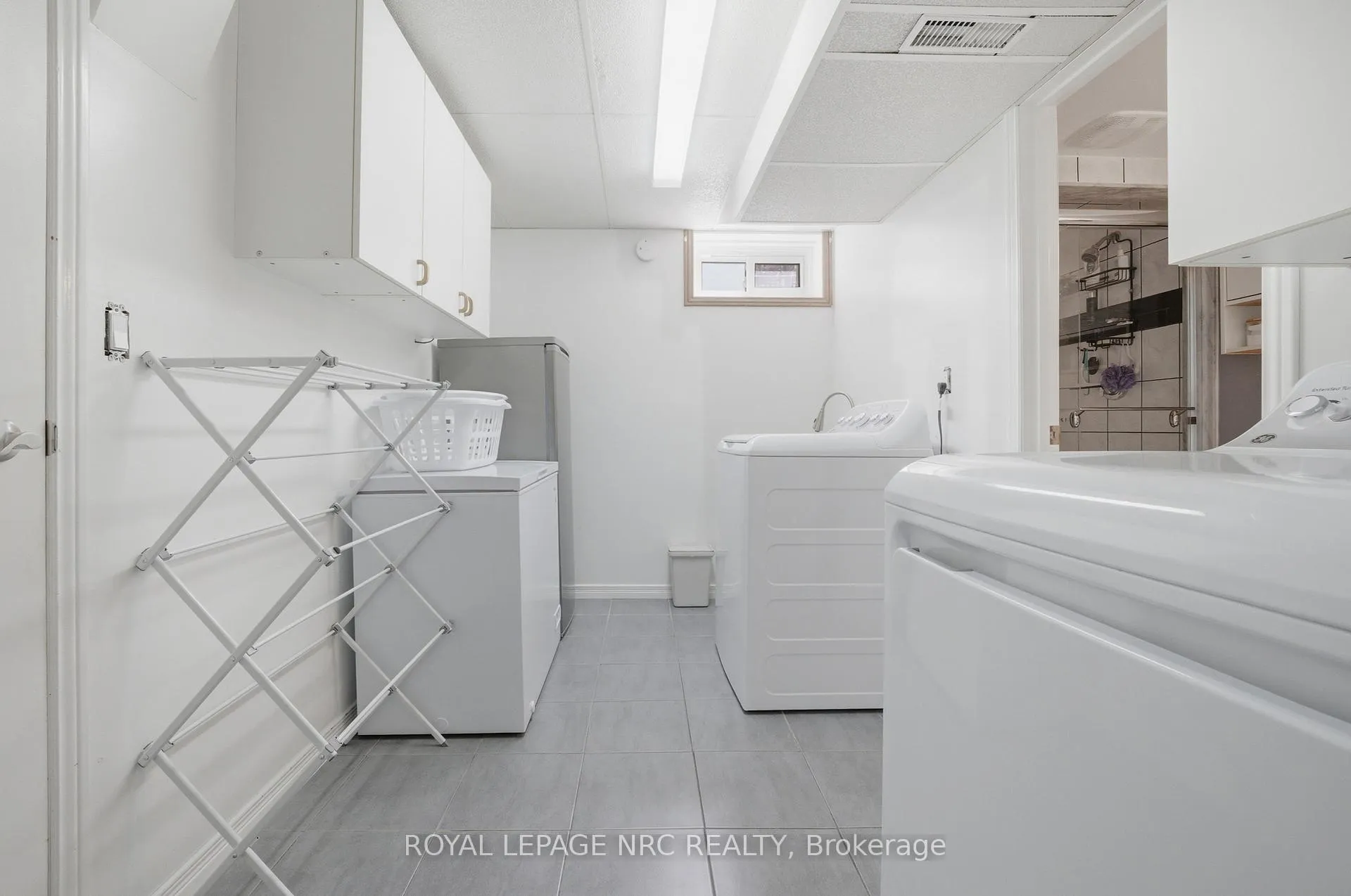 Photo 22 of 35 Birchpark Drive, Grimsby, Grimsby Beach — HOMEH