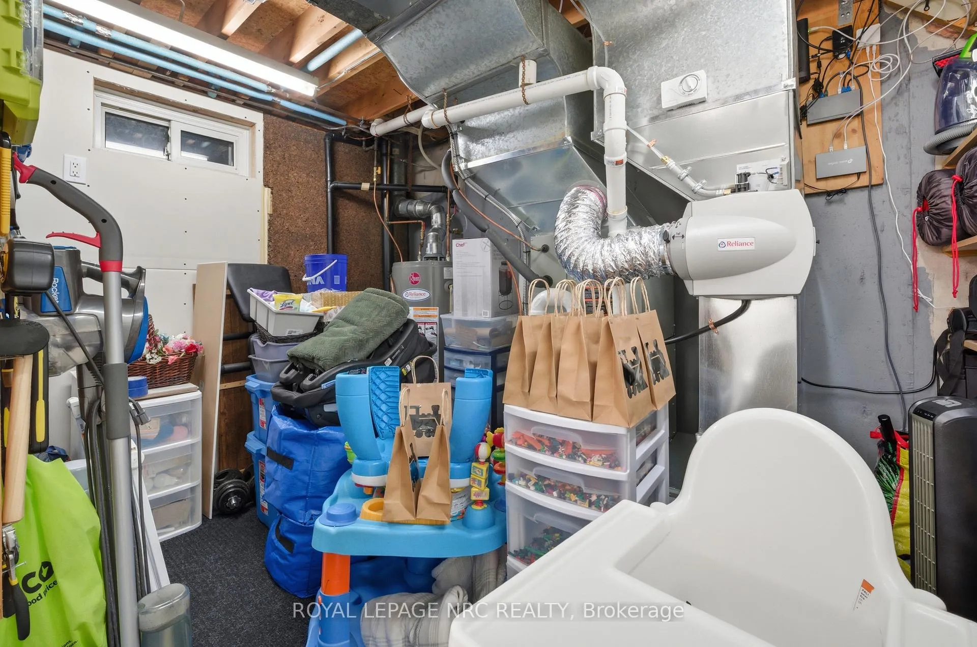 Photo 23 of 35 Birchpark Drive, Grimsby, Grimsby Beach — HOMEH
