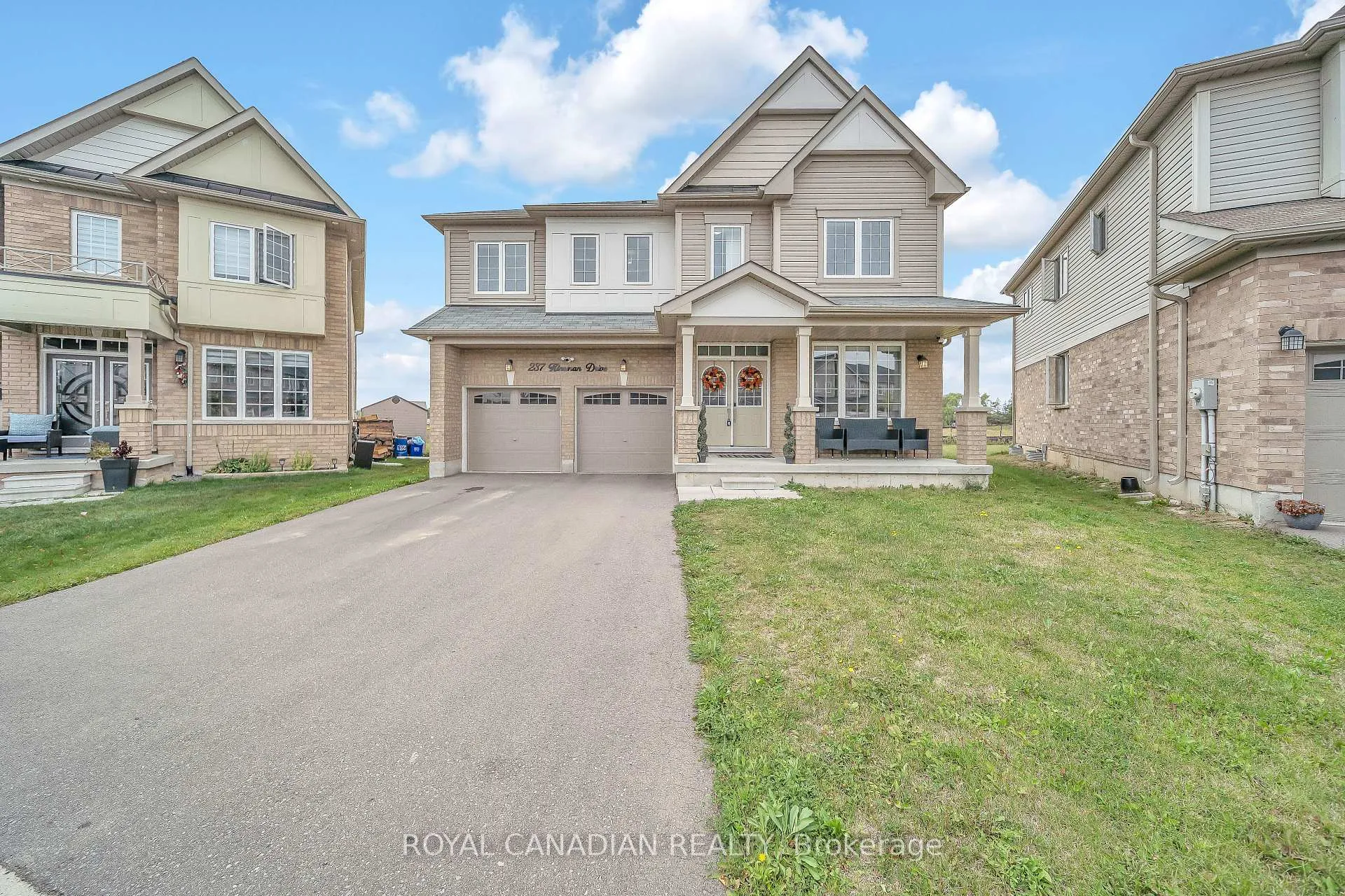 Photo 2 of 237 Kinsman Drive, Hamilton, Binbrook — HOMEH