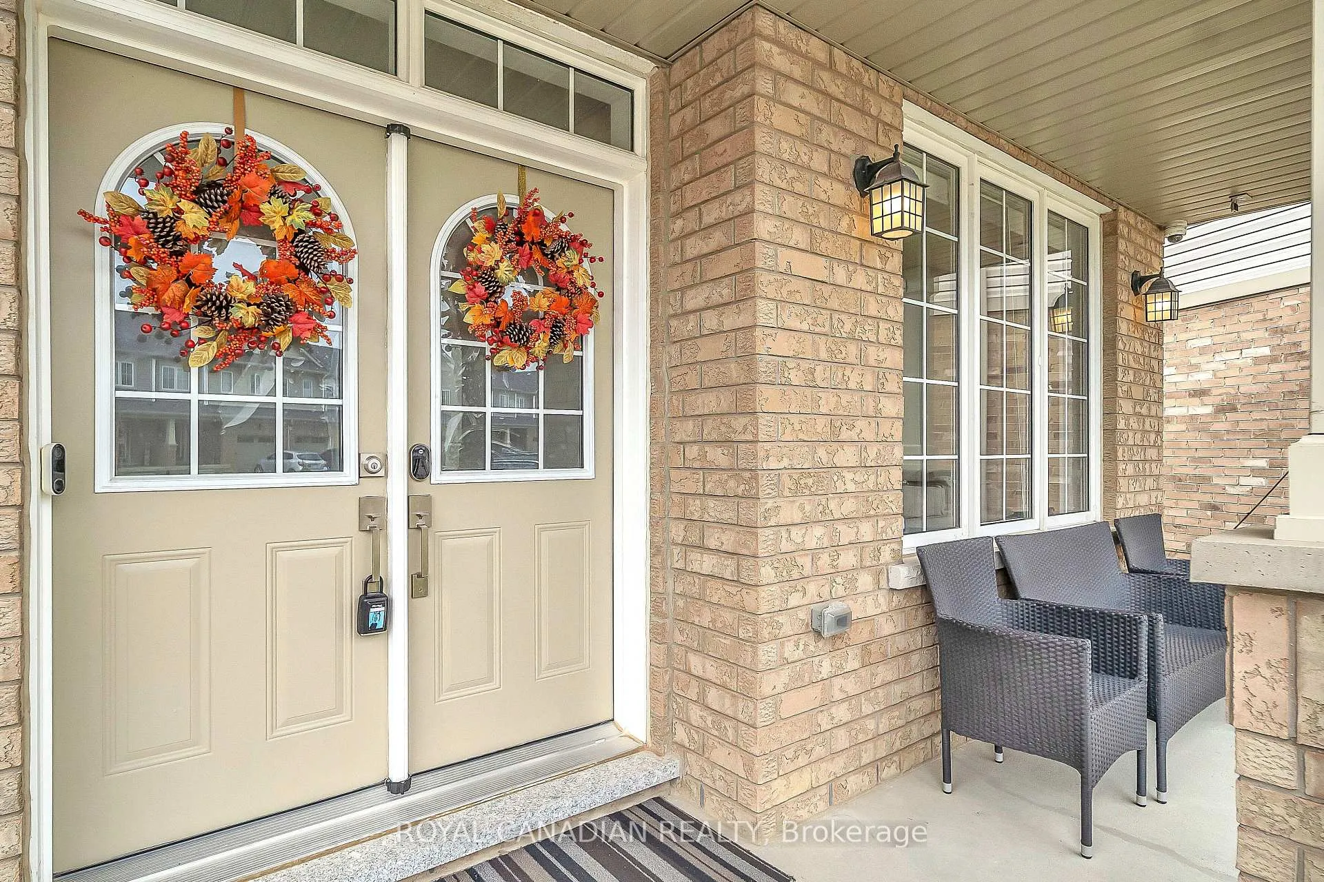Photo 5 of 237 Kinsman Drive, Hamilton, Binbrook — HOMEH