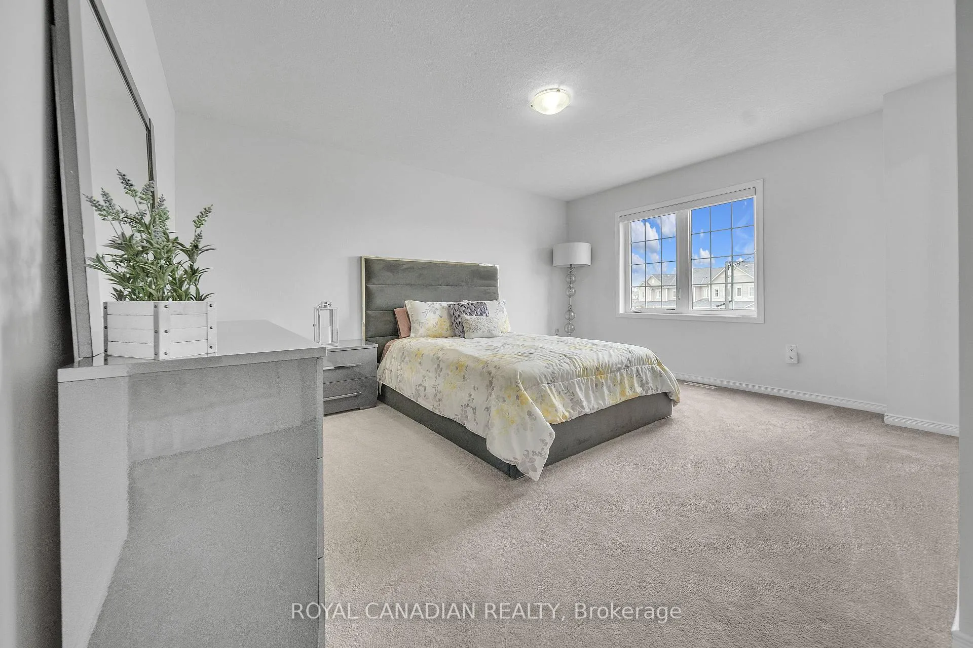 Photo 23 of 237 Kinsman Drive, Hamilton, Binbrook — HOMEH