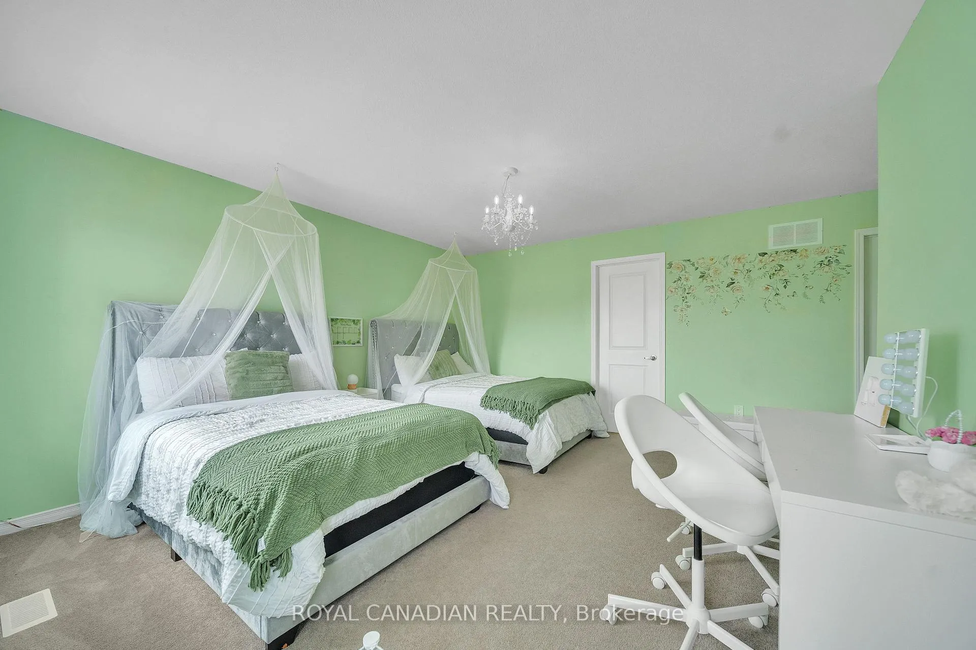 Photo 27 of 237 Kinsman Drive, Hamilton, Binbrook — HOMEH