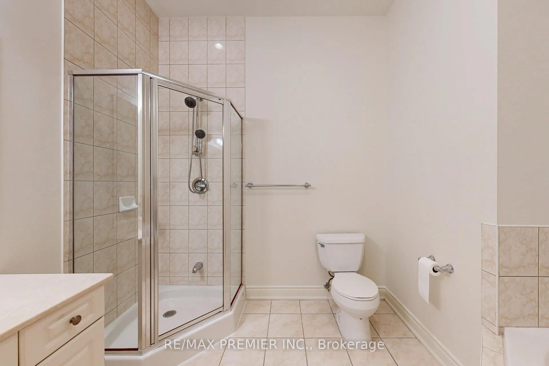 Photo 12 of Unit PH07, 9225 Jane Street, Vaughan, Maple — HOMEH