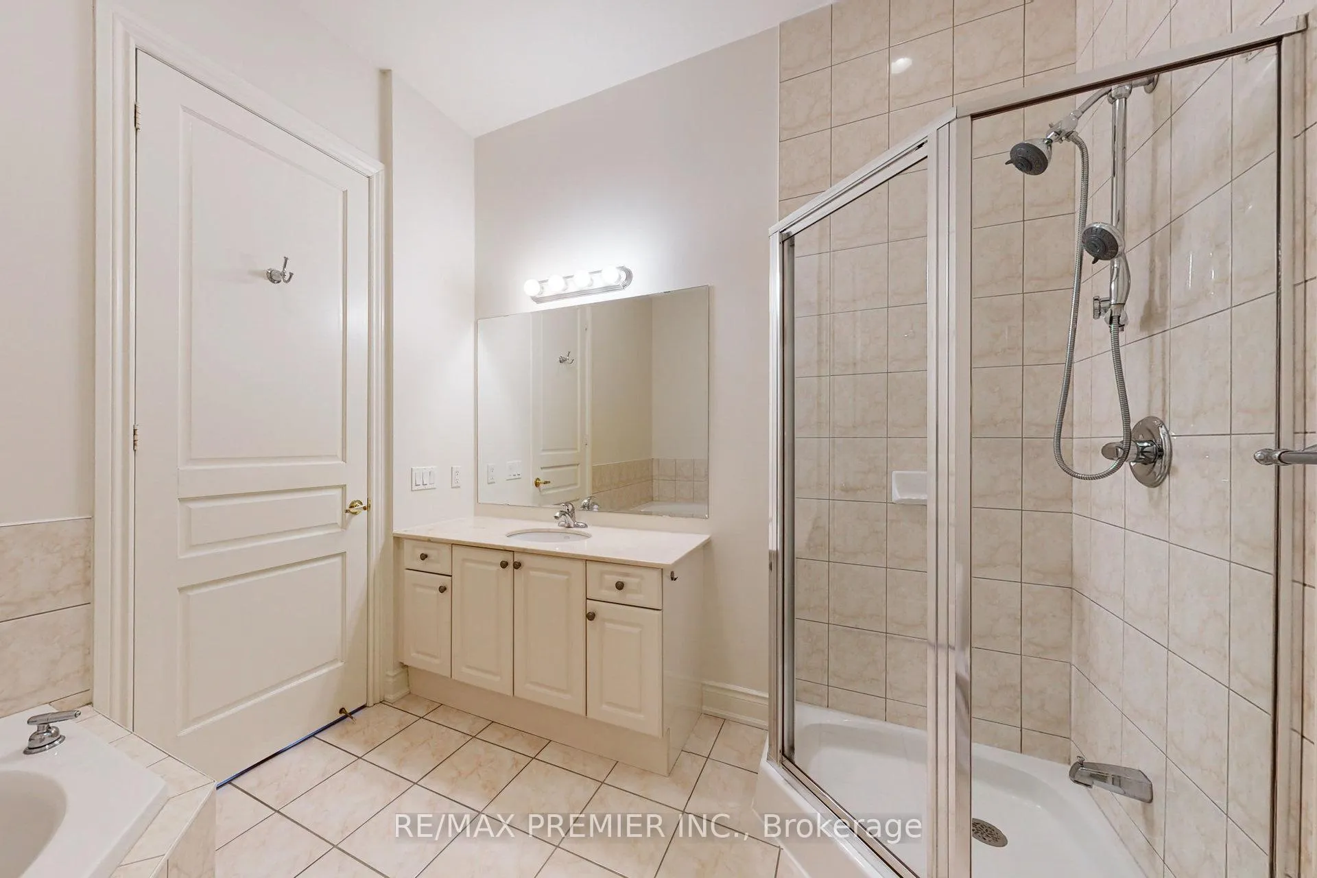 Photo 13 of Unit PH07, 9225 Jane Street, Vaughan, Maple — HOMEH