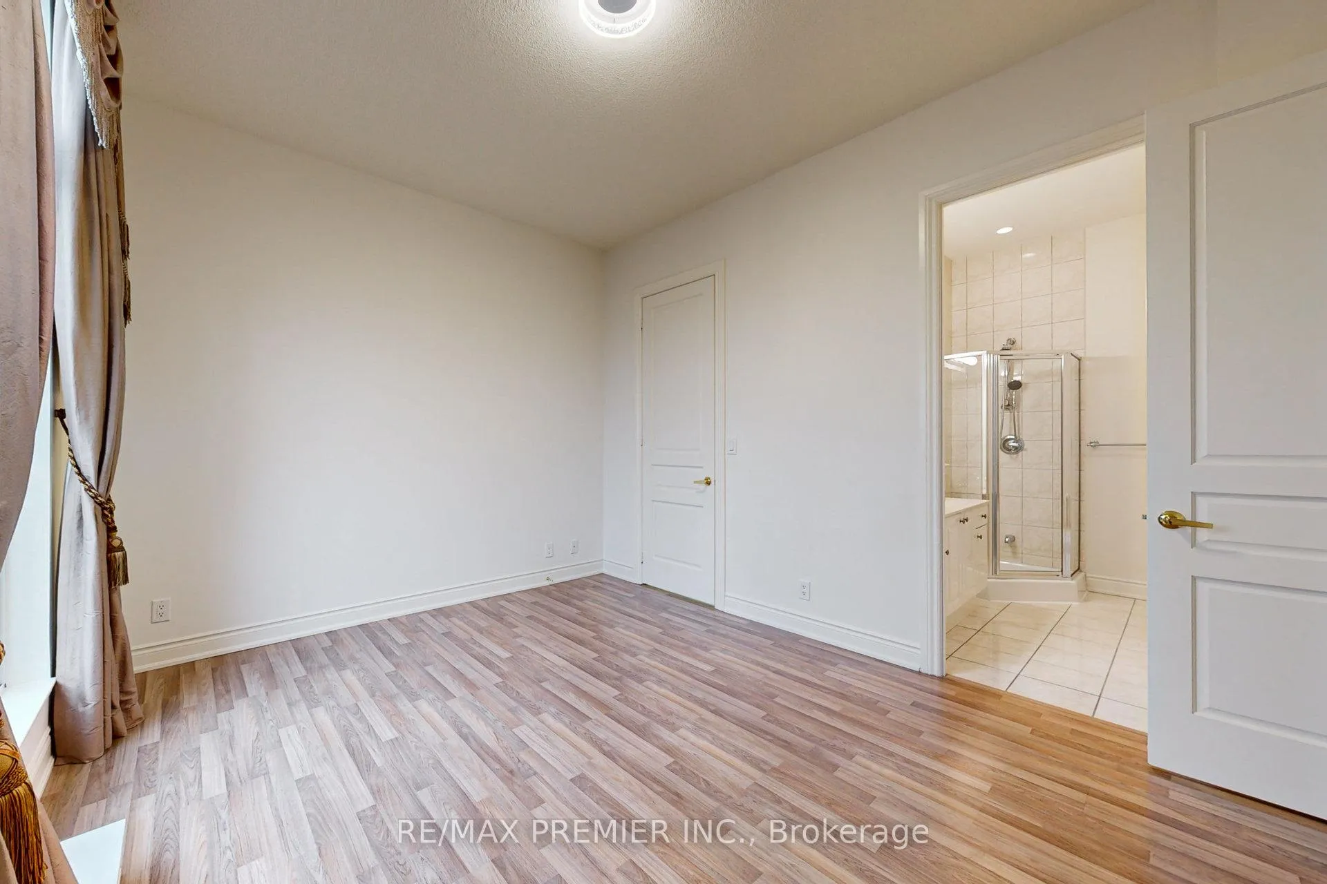 Photo 15 of Unit PH07, 9225 Jane Street, Vaughan, Maple — HOMEH