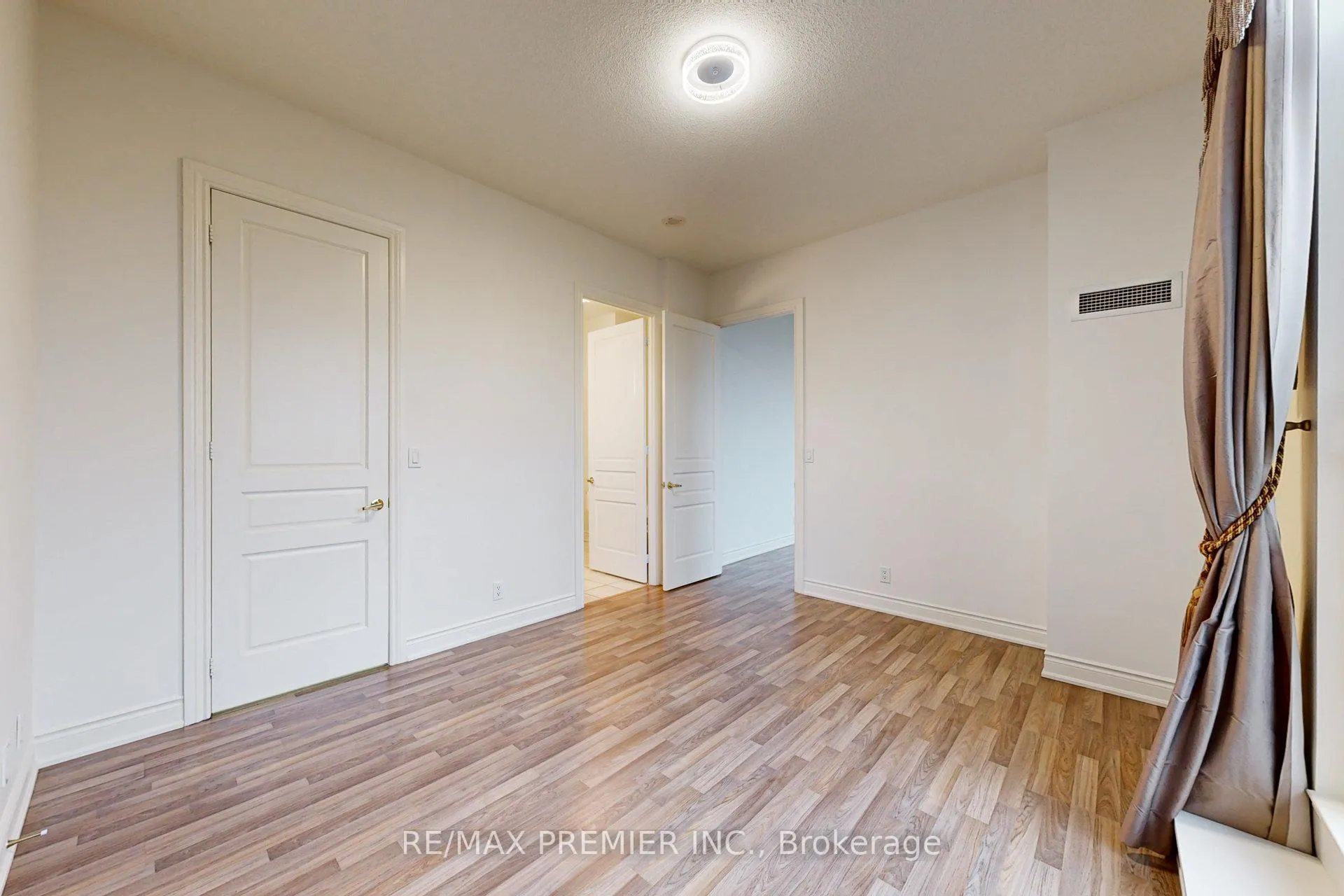 Photo 16 of Unit PH07, 9225 Jane Street, Vaughan, Maple — HOMEH