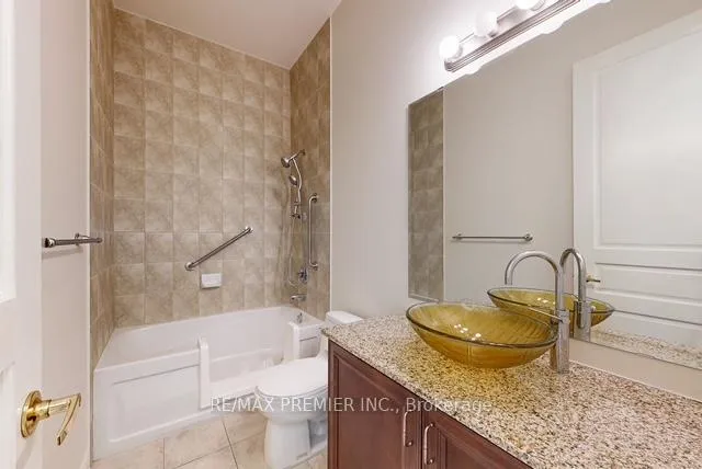 Photo 19 of Unit PH07, 9225 Jane Street, Vaughan, Maple — HOMEH
