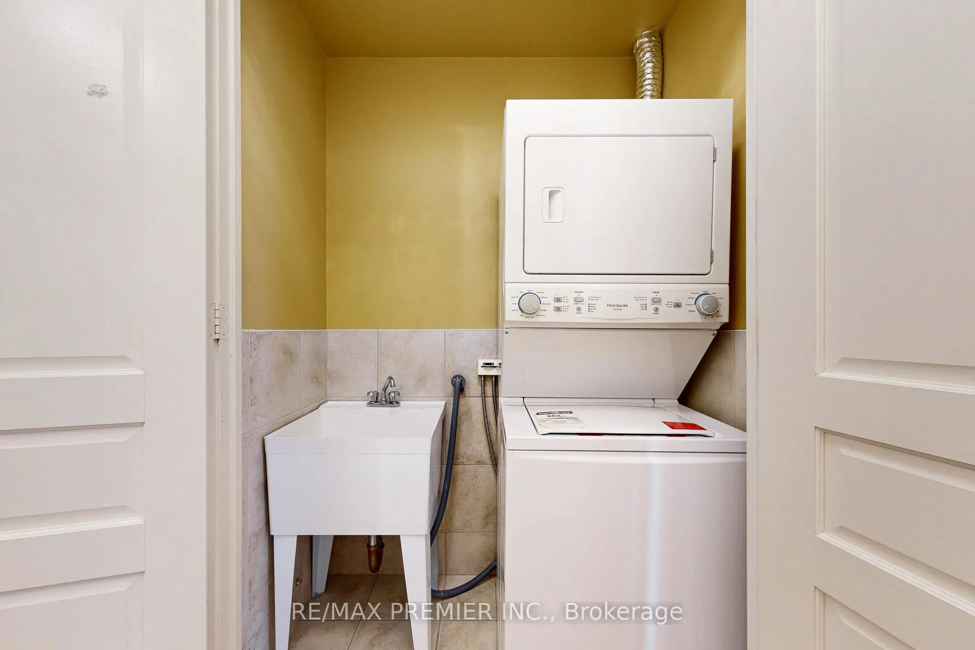 Photo 21 of Unit PH07, 9225 Jane Street, Vaughan, Maple — HOMEH