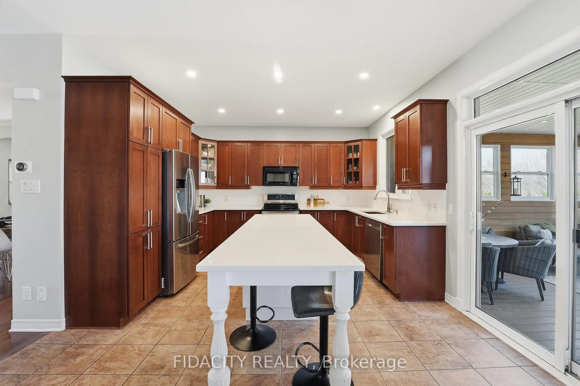 Photo 11 of 172 Coyote Crescent, Ottawa, Stittsville (South) — HOMEH