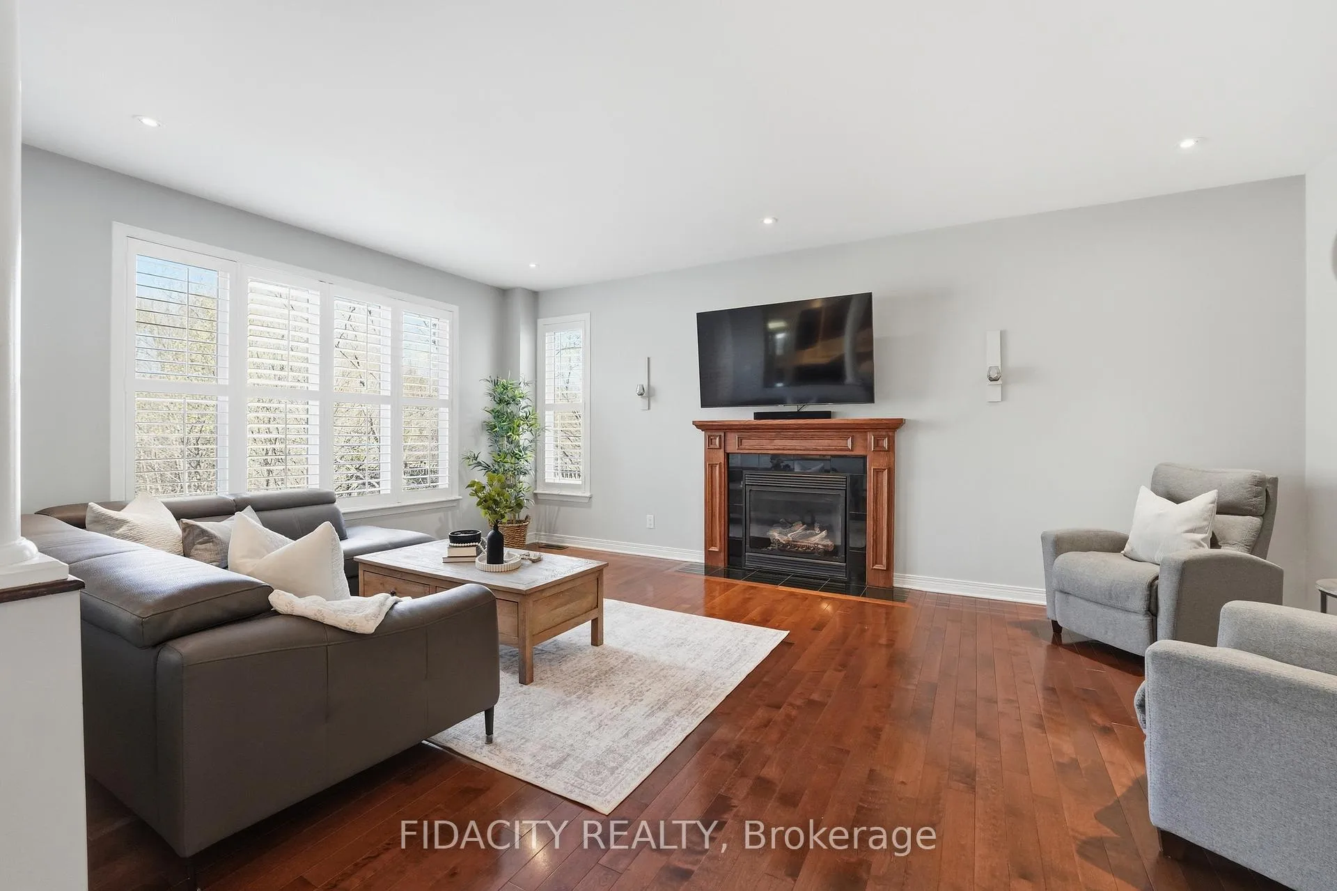 Photo 16 of 172 Coyote Crescent, Ottawa, Stittsville (South) — HOMEH