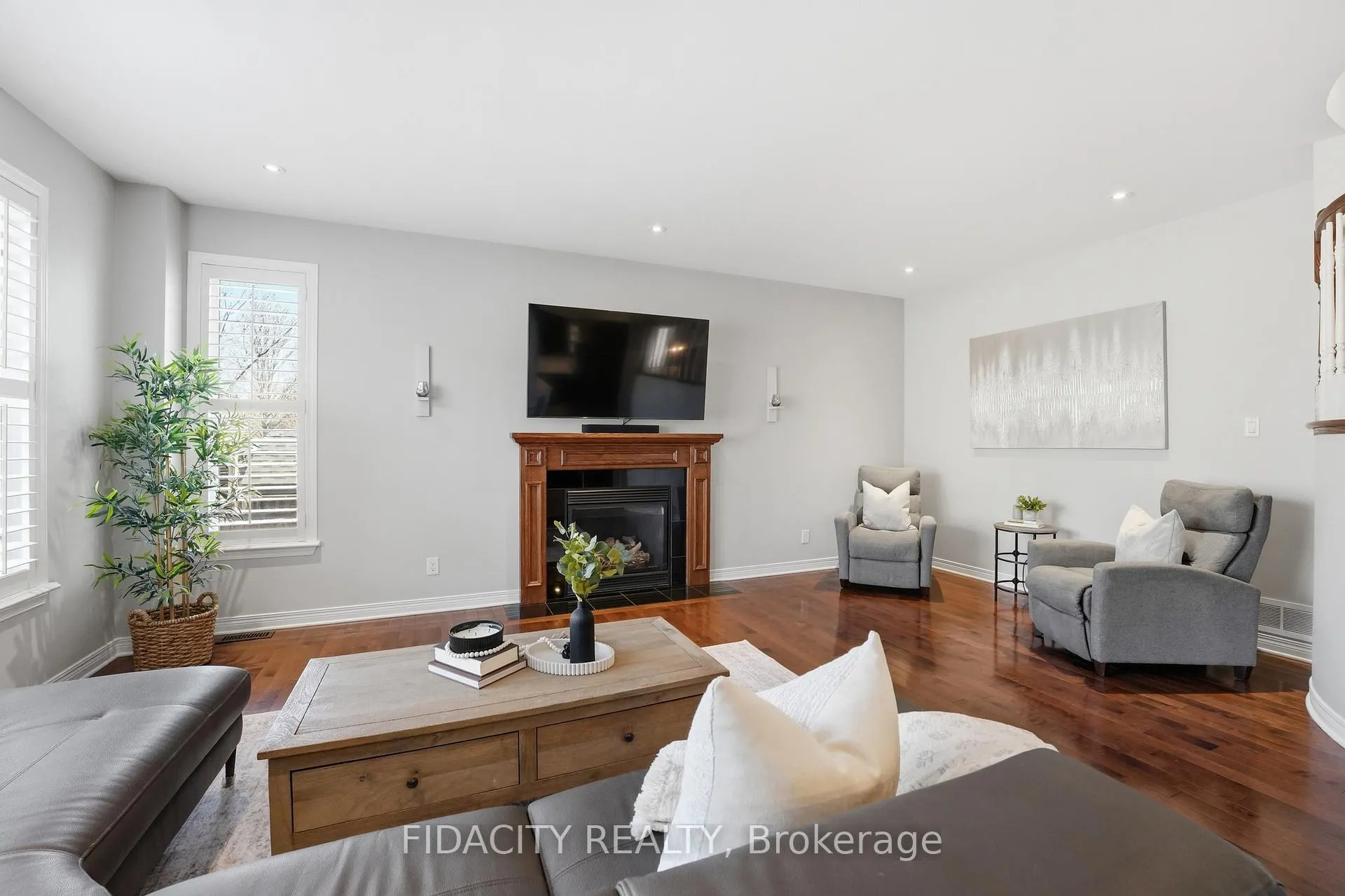 Photo 17 of 172 Coyote Crescent, Ottawa, Stittsville (South) — HOMEH