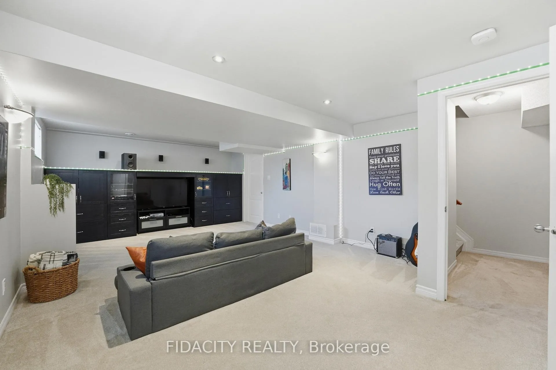 Photo 37 of 172 Coyote Crescent, Ottawa, Stittsville (South) — HOMEH