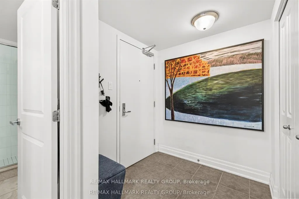 Photo 4 of Unit 1304, 90 Landry Street, Ottawa, Vanier — HOMEH