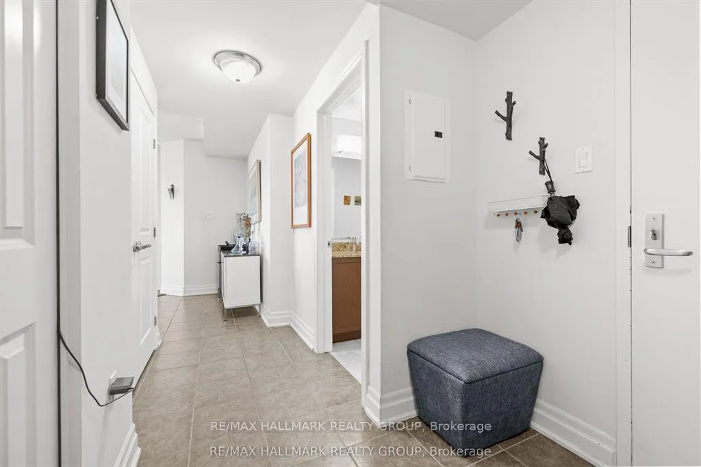 Photo 5 of Unit 1304, 90 Landry Street, Ottawa, Vanier — HOMEH