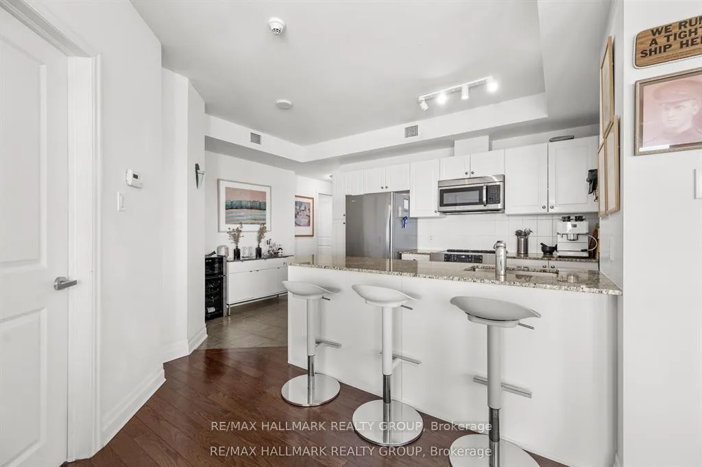 Photo 11 of Unit 1304, 90 Landry Street, Ottawa, Vanier — HOMEH
