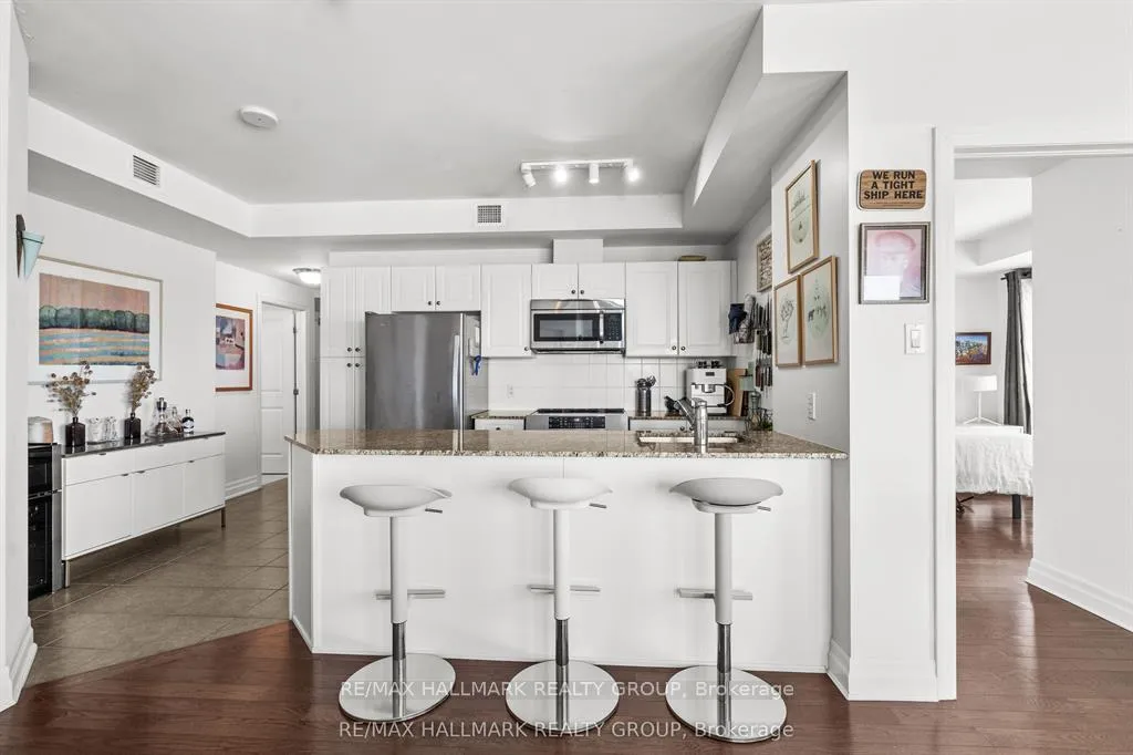 Photo 12 of Unit 1304, 90 Landry Street, Ottawa, Vanier — HOMEH