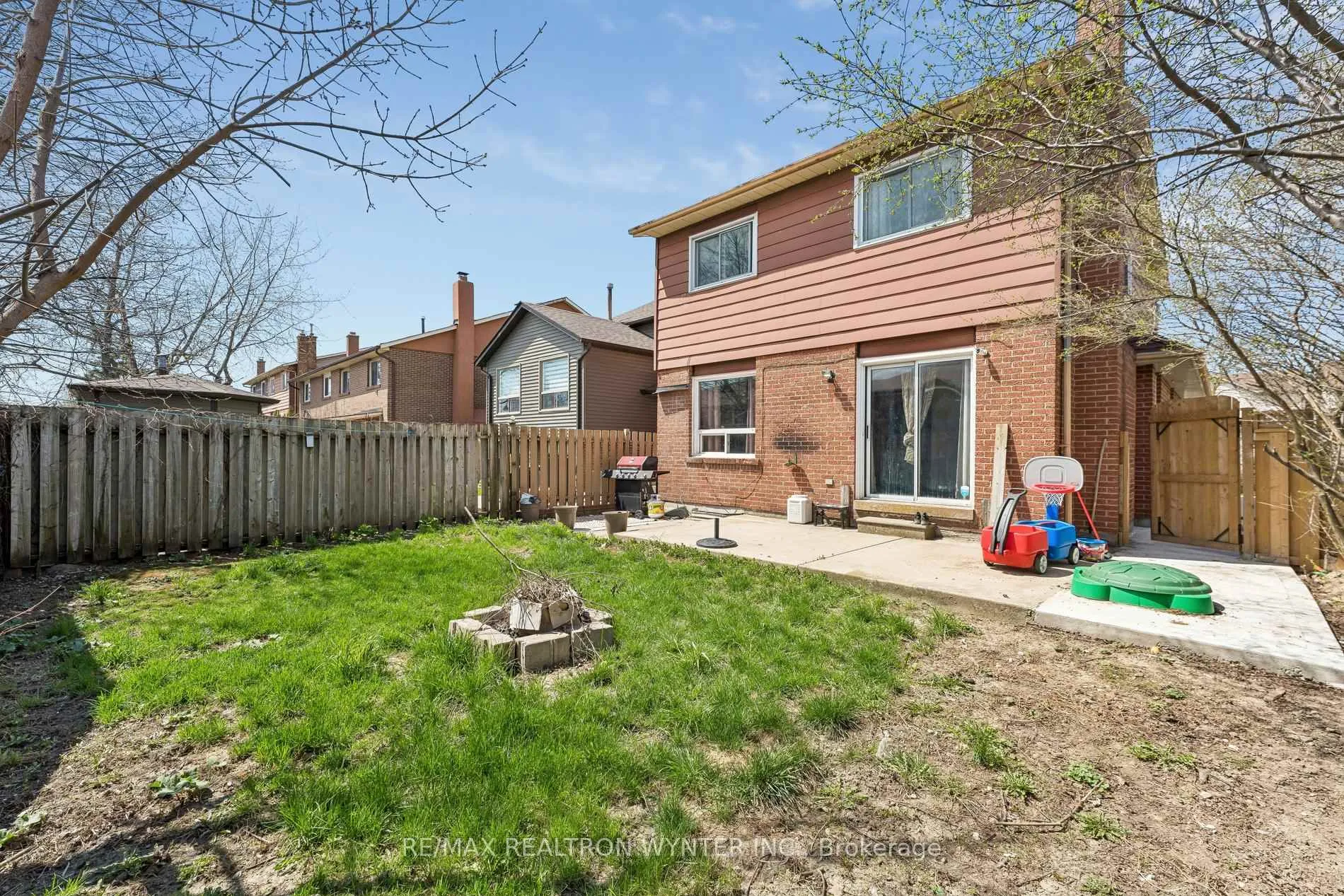 Photo 33 of 386 Hansen Road, Brampton, Madoc — HOMEH