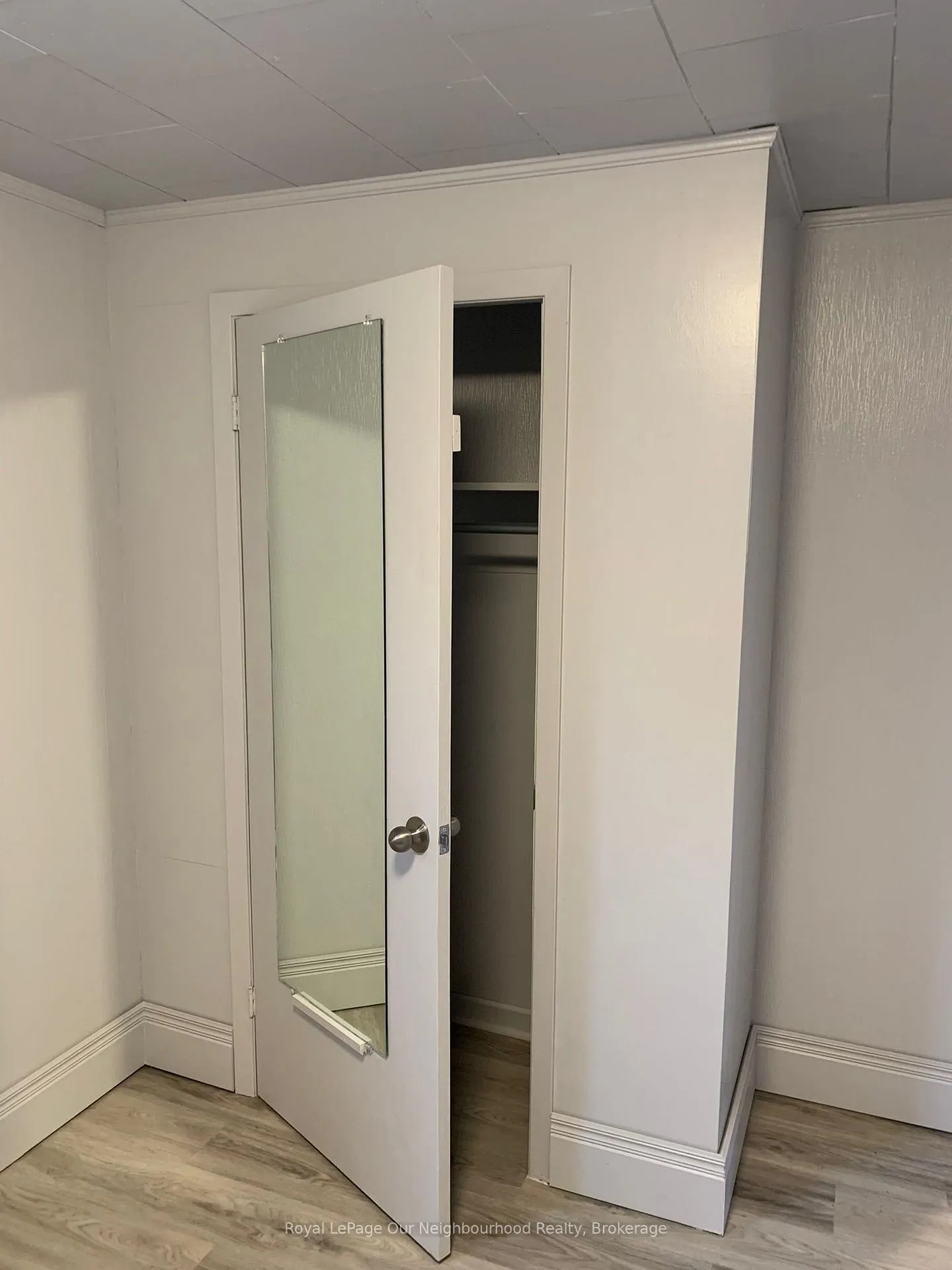 Photo 18 of Unit Unit 1, 5749 Summer Street, Niagara Falls, Hospital — HOMEH