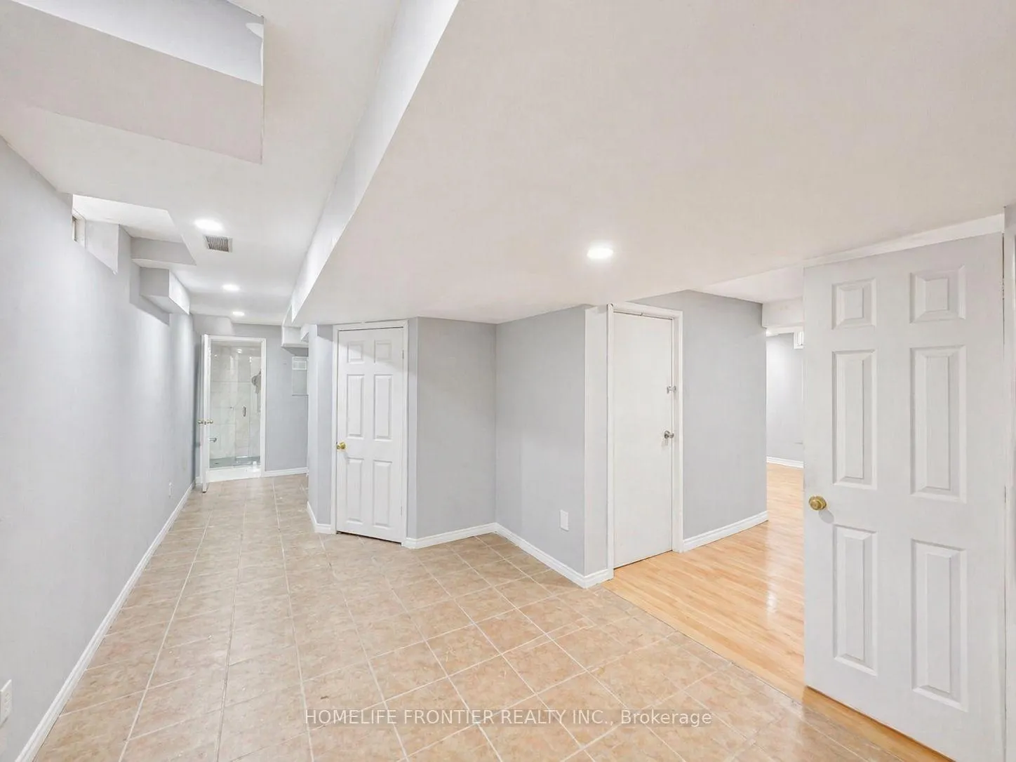 Photo 3 of Unit Lower, 62 Clydesdale Circle, Brampton, Fletcher's Creek South — HOMEH
